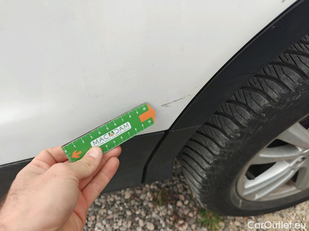  Ford  Kuga FORD  / 2016 / 5P / todoterreno 1.5 EcoBoost 88kW 4x2 Trend+ (CX) #38