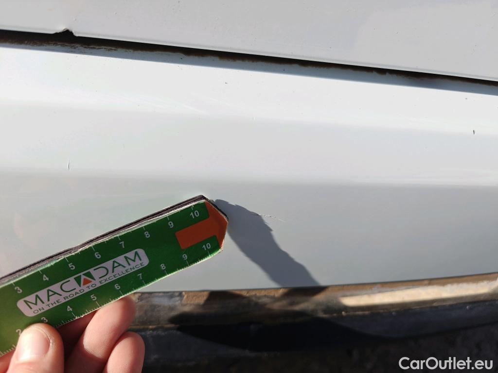  KIA  Sportage KIA  / 2018 / 5P / todoterreno 1.6 MHEV Business 100kW (136CV) 4x4 #32