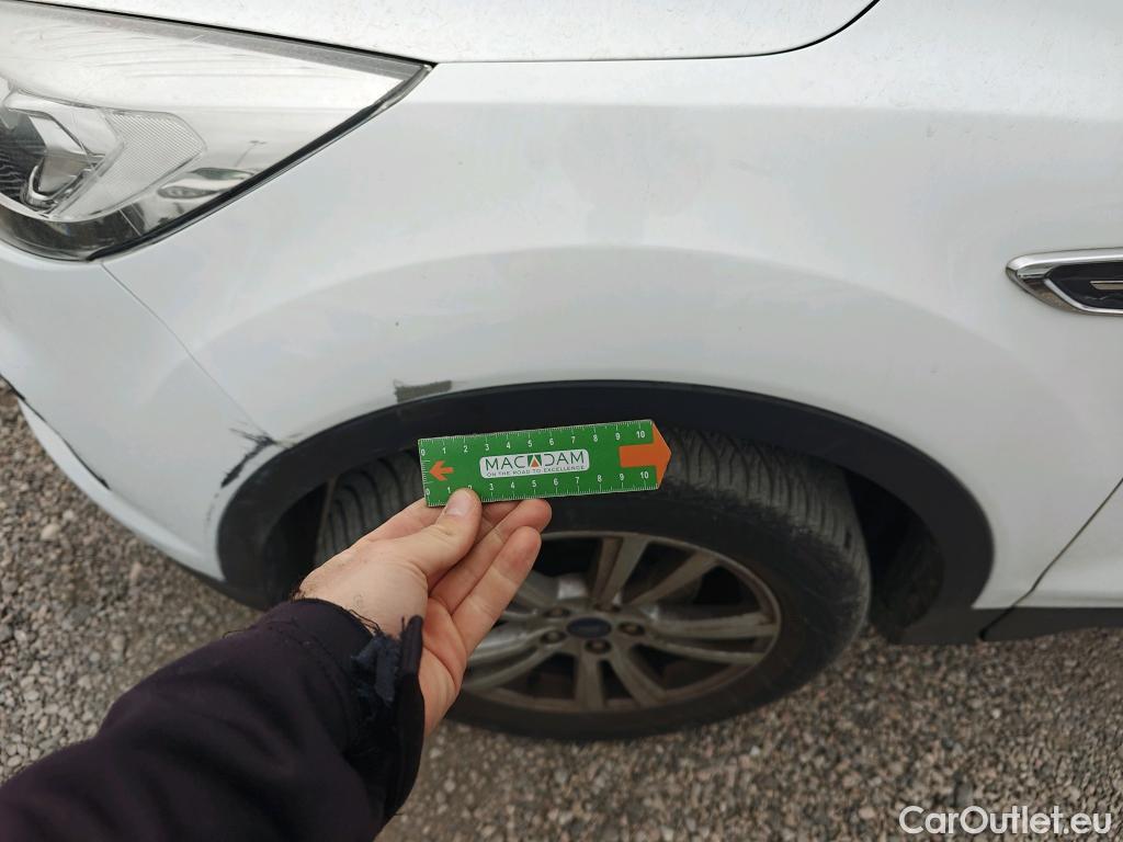  Ford  Kuga FORD  / 2016 / 5P / todoterreno 1.5 EcoBoost 88kW 4x2 Trend+ (CX) #43