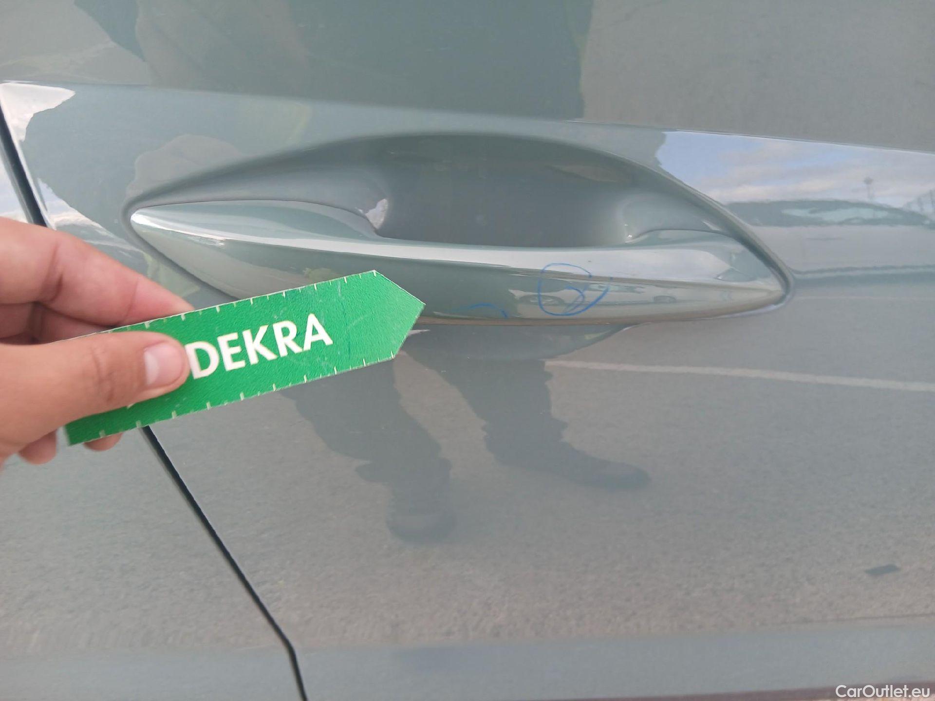  Land Rover  Discovery HYUNDAI Bayon / 2024 / 5P / todoterreno 1.0 TGDI 74kW (100CV) 48V Klass #16