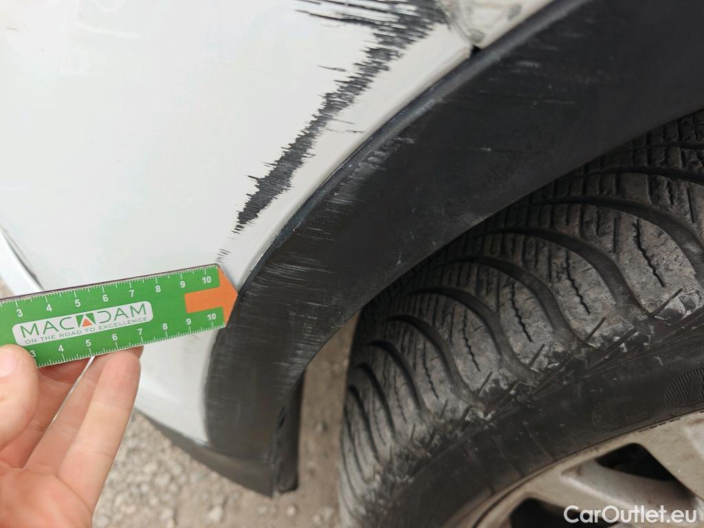  Ford  Kuga FORD  / 2016 / 5P / todoterreno 1.5 EcoBoost 88kW 4x2 Trend+ (CX) #44