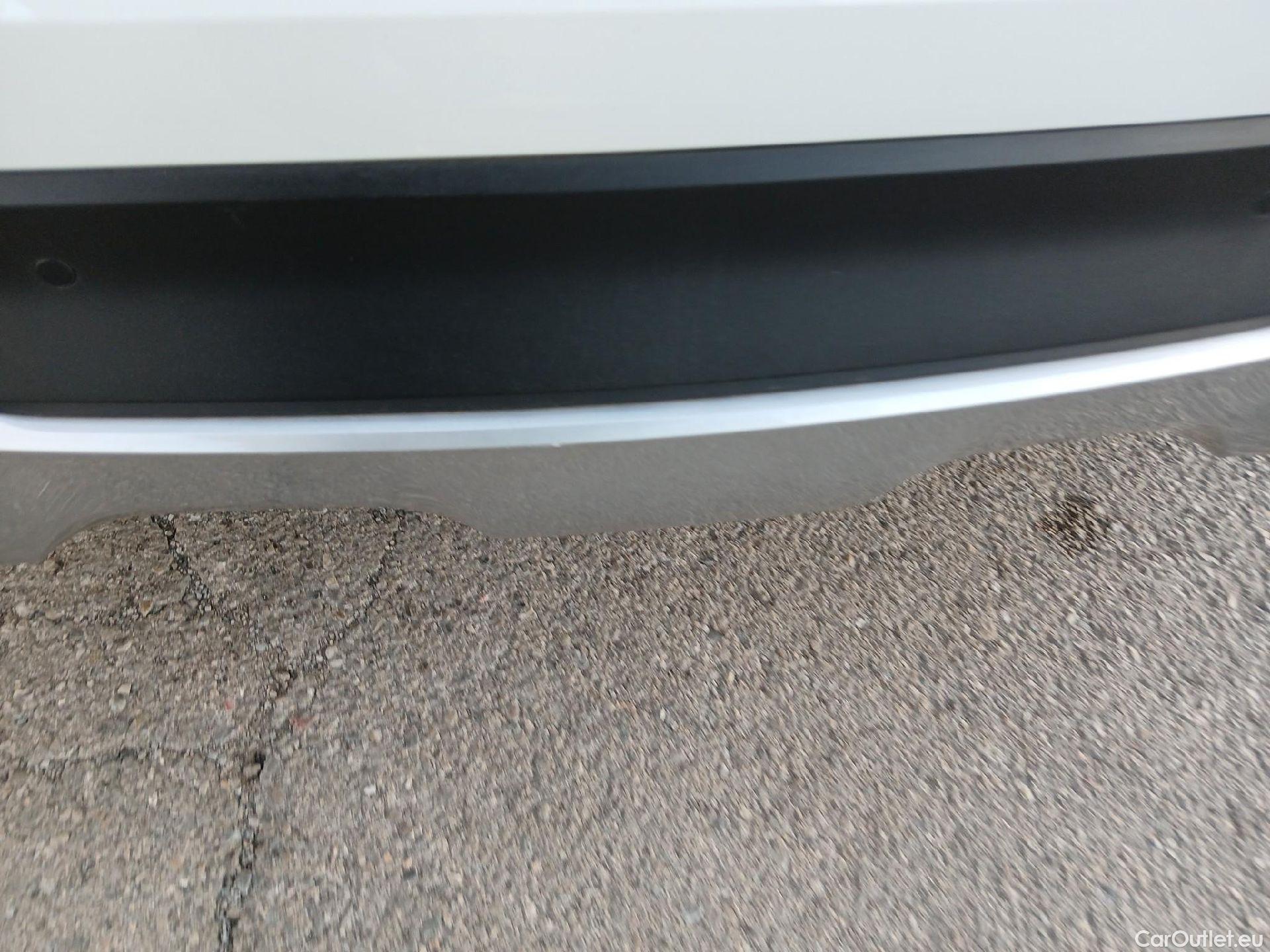  KIA  XCeed KIA  / 2019 / 5P / todoterreno 1.0 T-GDi Drive 88kW (120CV) #26