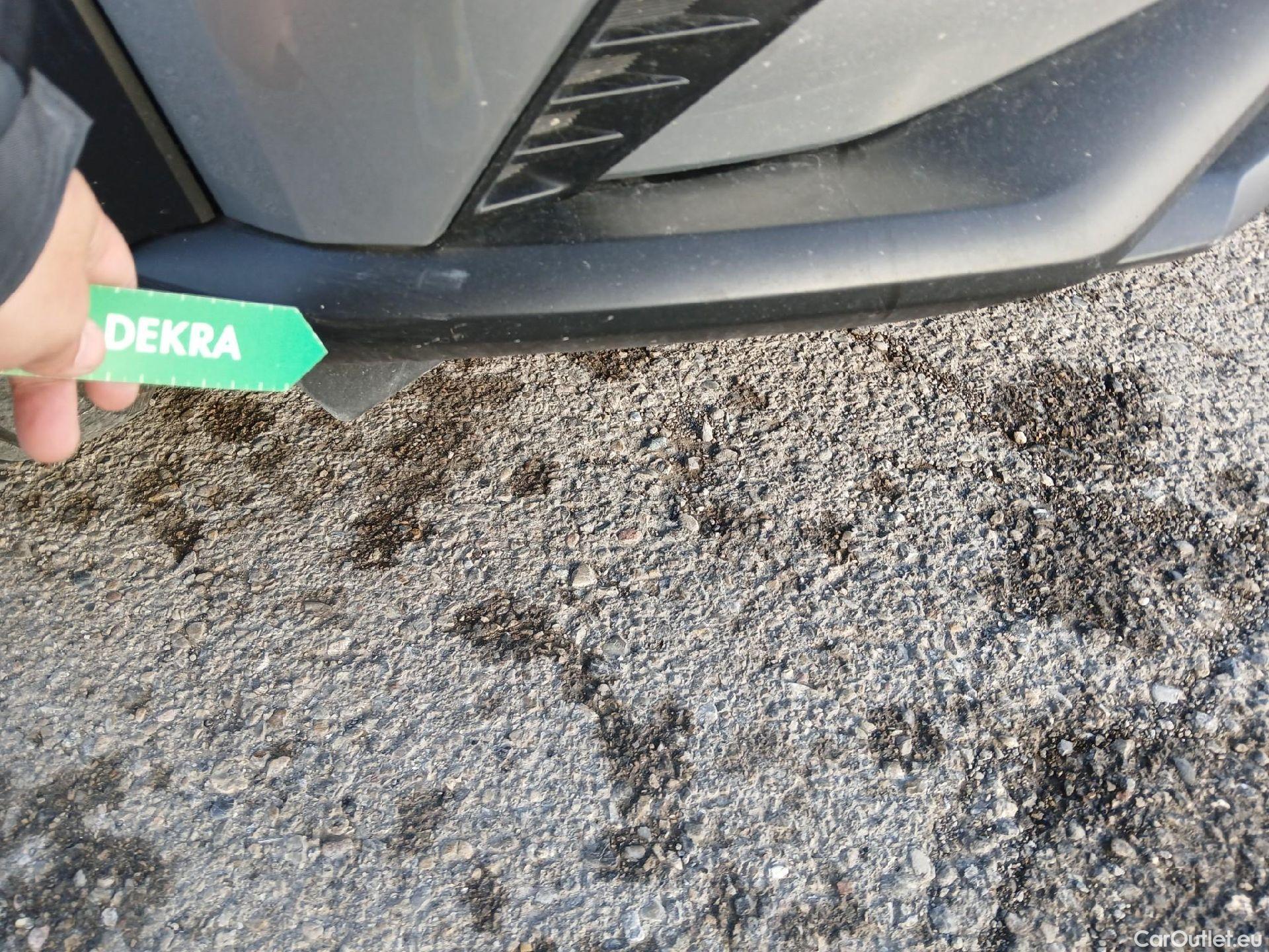  Nissan  Juke NISSAN  / 2019 / 5P / crossover DIG-T 84 kW (114 CV) DCT 7 V N-Connecta #9