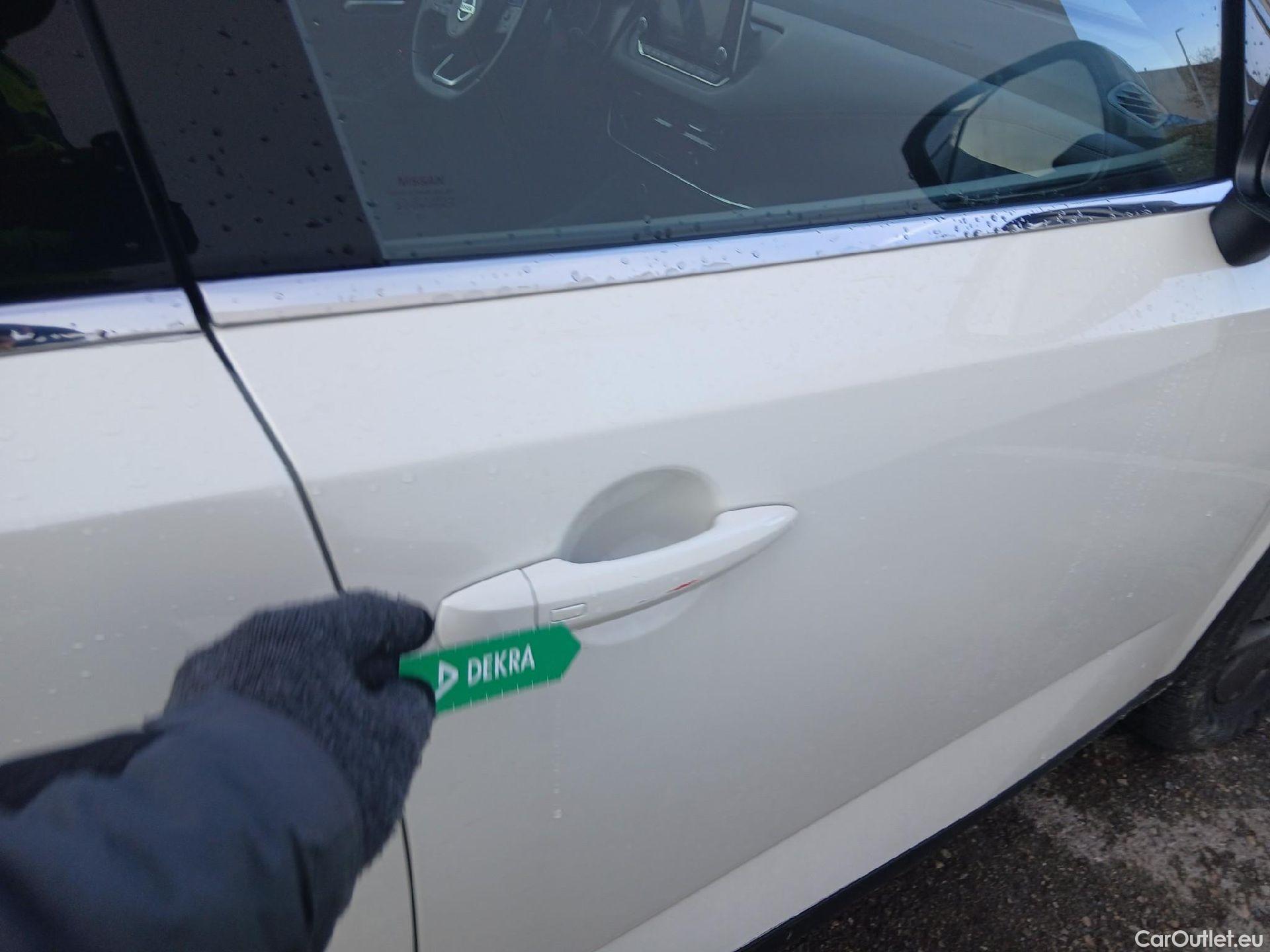  Nissan  Qashqai NISSAN  / 2021 / 5P / todoterreno DIG-T 116kW (158CV) mHEV Xtronic Acenta (AC2) #24