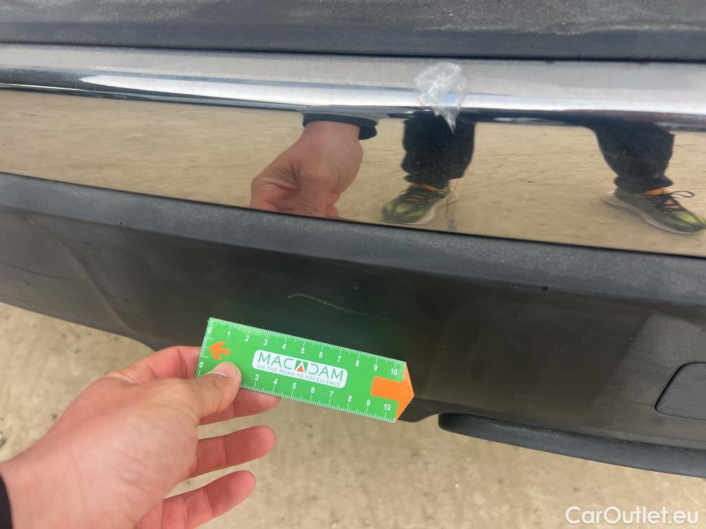  Peugeot  3008 PEUGEOT  / 2016 / 5P / todoterreno 1.2 PURETECH 96KW (130CV) ACTIVE S&S #27