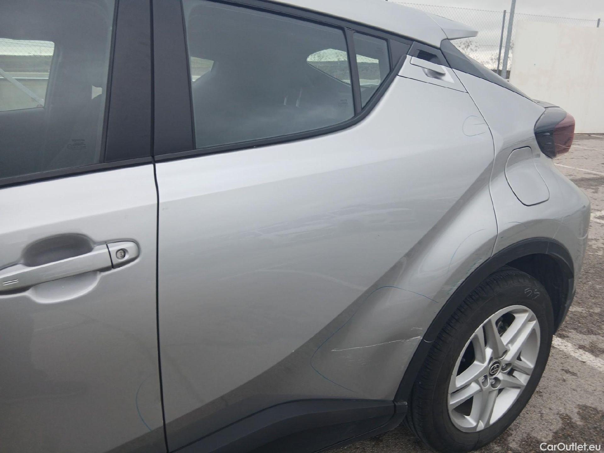  Toyota  C-HR TOYOTA  / 2019 / 5P / todoterreno 1.8 125H Active #11