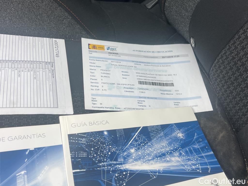  Peugeot  3008 PEUGEOT  / 2016 / 5P / todoterreno 1.2 PURETECH 96KW (130CV) ACTIVE S&S #16