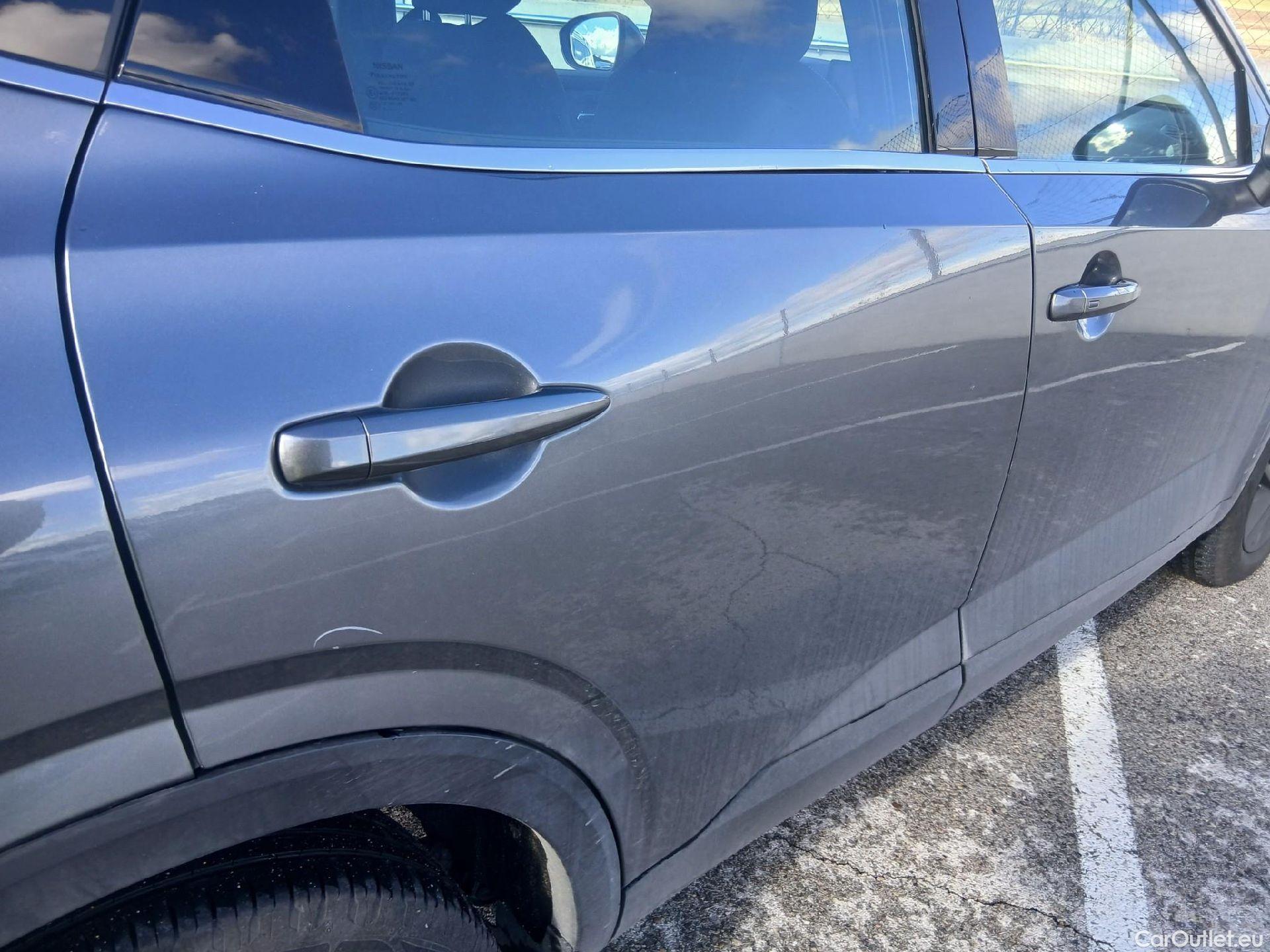  Land Rover  Discovery NISSAN QASHQAI / 2024 / 5P / todoterreno DIG-T 116kW (158CV) mHEV CVT Acenta (AC) #9