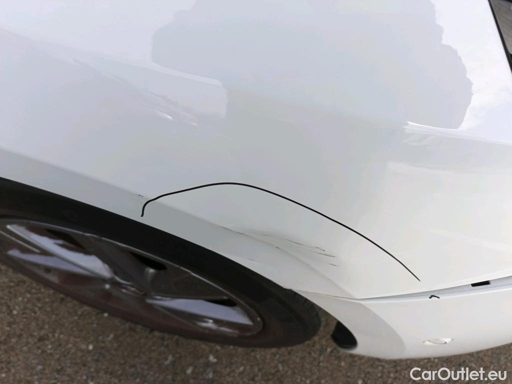  Land Rover  Discovery OPEL Corsa / 2023 / 5P / berlina con portón 1.2T XHL 74kW (100CV) Edition #6