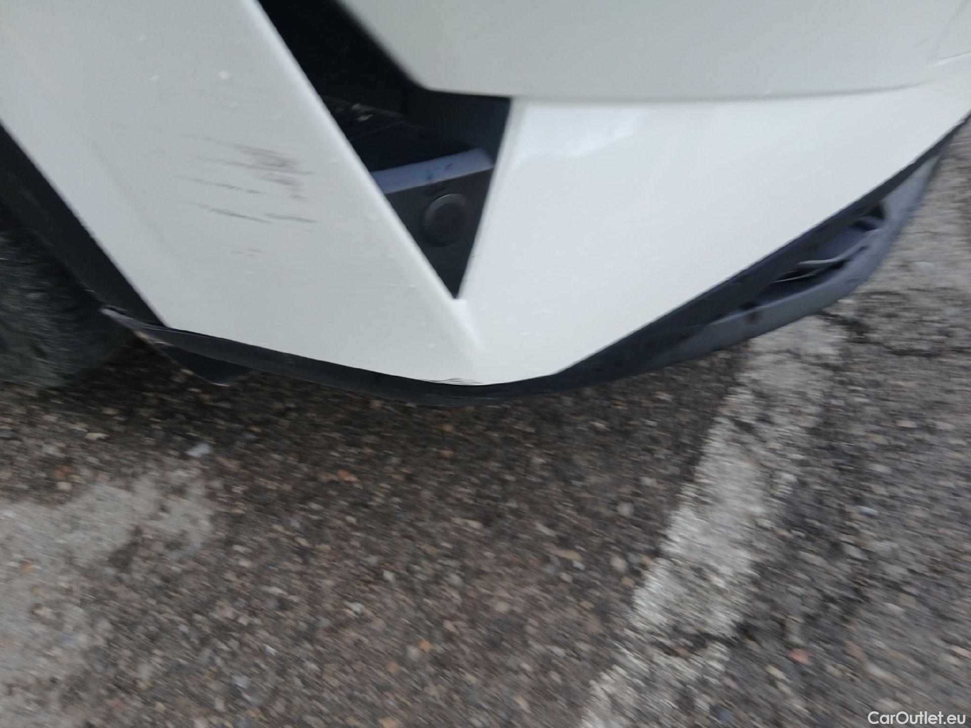  Nissan  Qashqai NISSAN  / 2021 / 5P / todoterreno DIG-T 116kW (158CV) mHEV Xtronic Acenta (AC2) #3