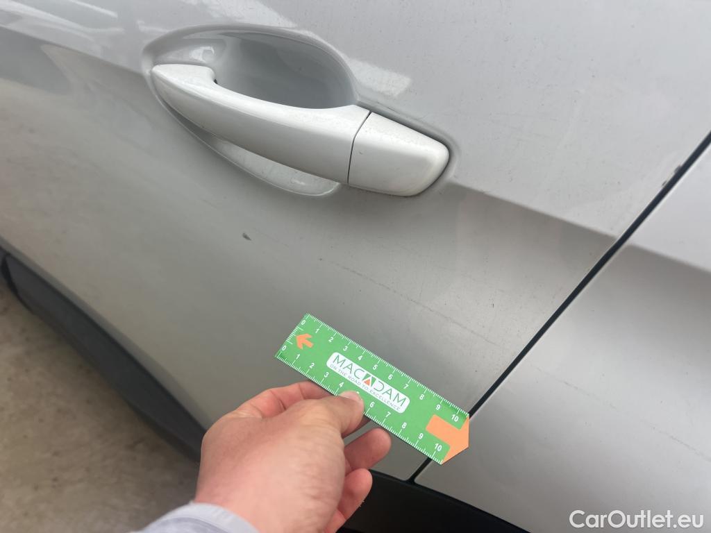  Peugeot  3008 PEUGEOT  / 2016 / 5P / todoterreno 1.2 PURETECH 96KW (130CV) ACTIVE S&S #8