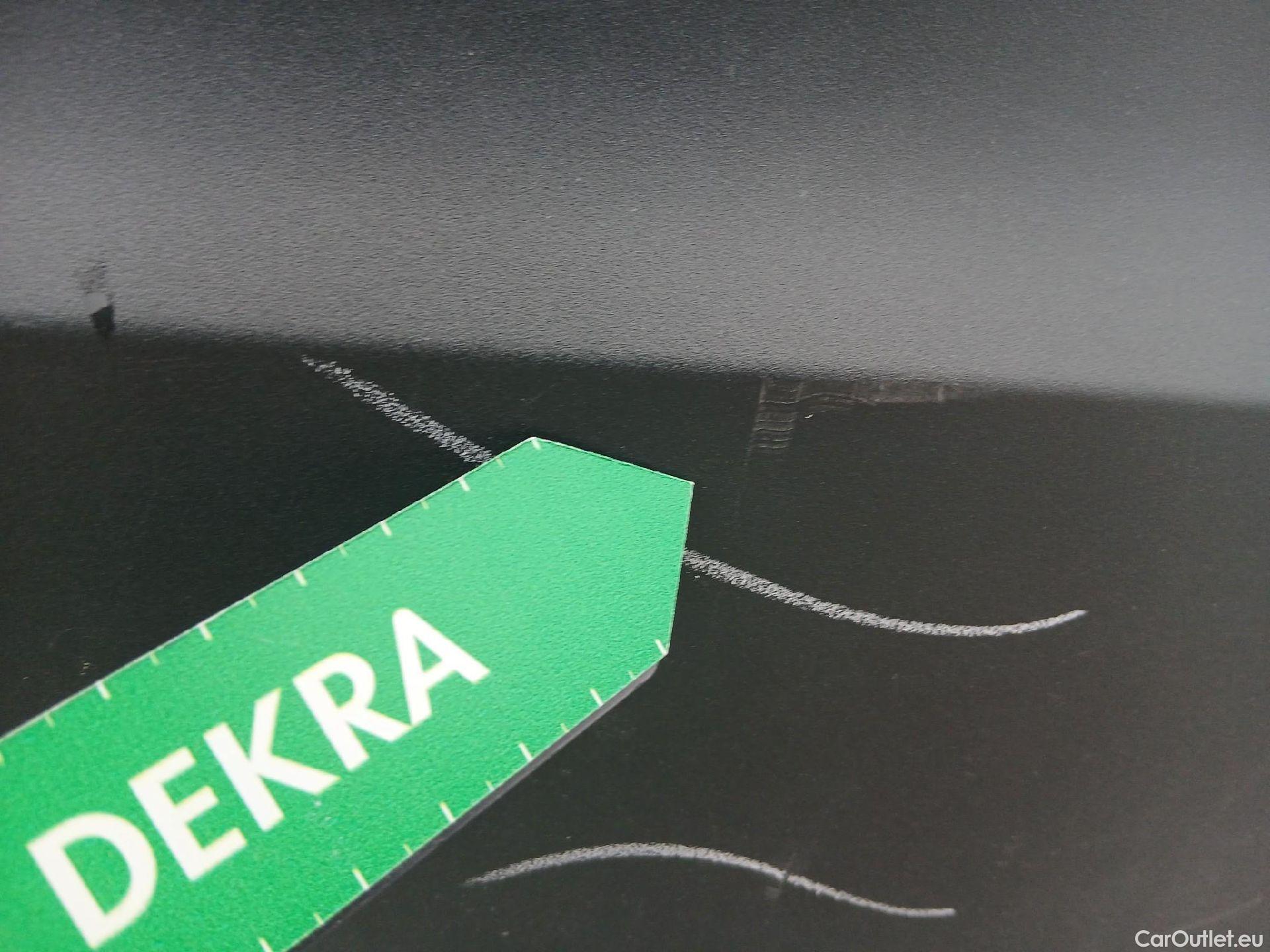  Toyota  C-HR TOYOTA  / 2019 / 5P / todoterreno 1.8 125H Active #19