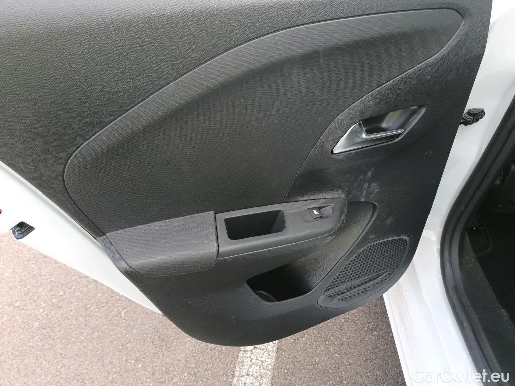  Land Rover  Discovery OPEL Corsa / 2023 / 5P / berlina con portón 1.2T XHL 74kW (100CV) Edition #13