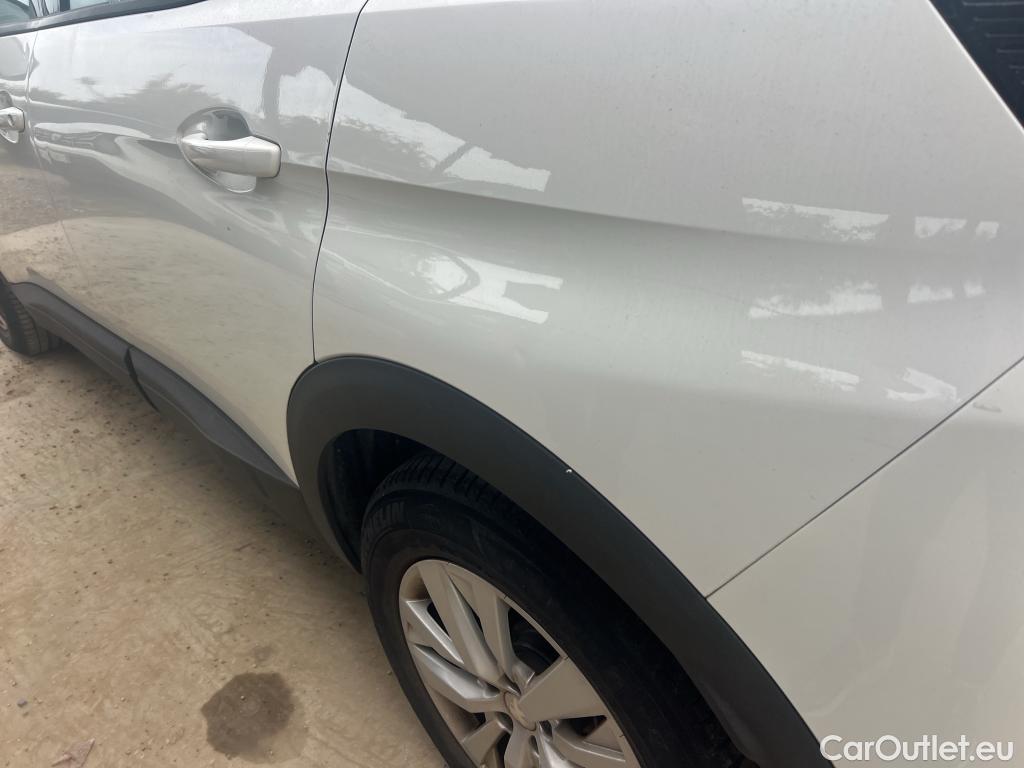  Peugeot  3008 PEUGEOT  / 2016 / 5P / todoterreno 1.2 PURETECH 96KW (130CV) ACTIVE S&S #5