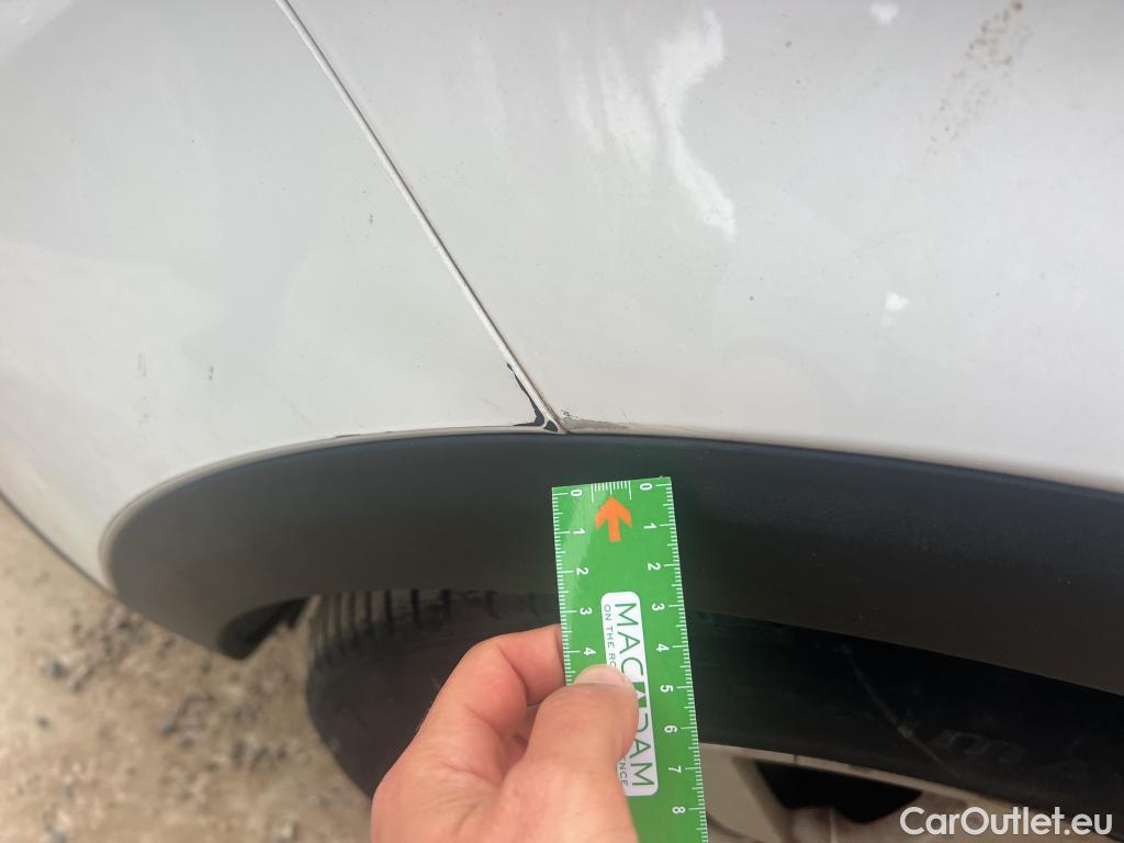  Peugeot  3008 PEUGEOT  / 2016 / 5P / todoterreno 1.2 PURETECH 96KW (130CV) ACTIVE S&S #20