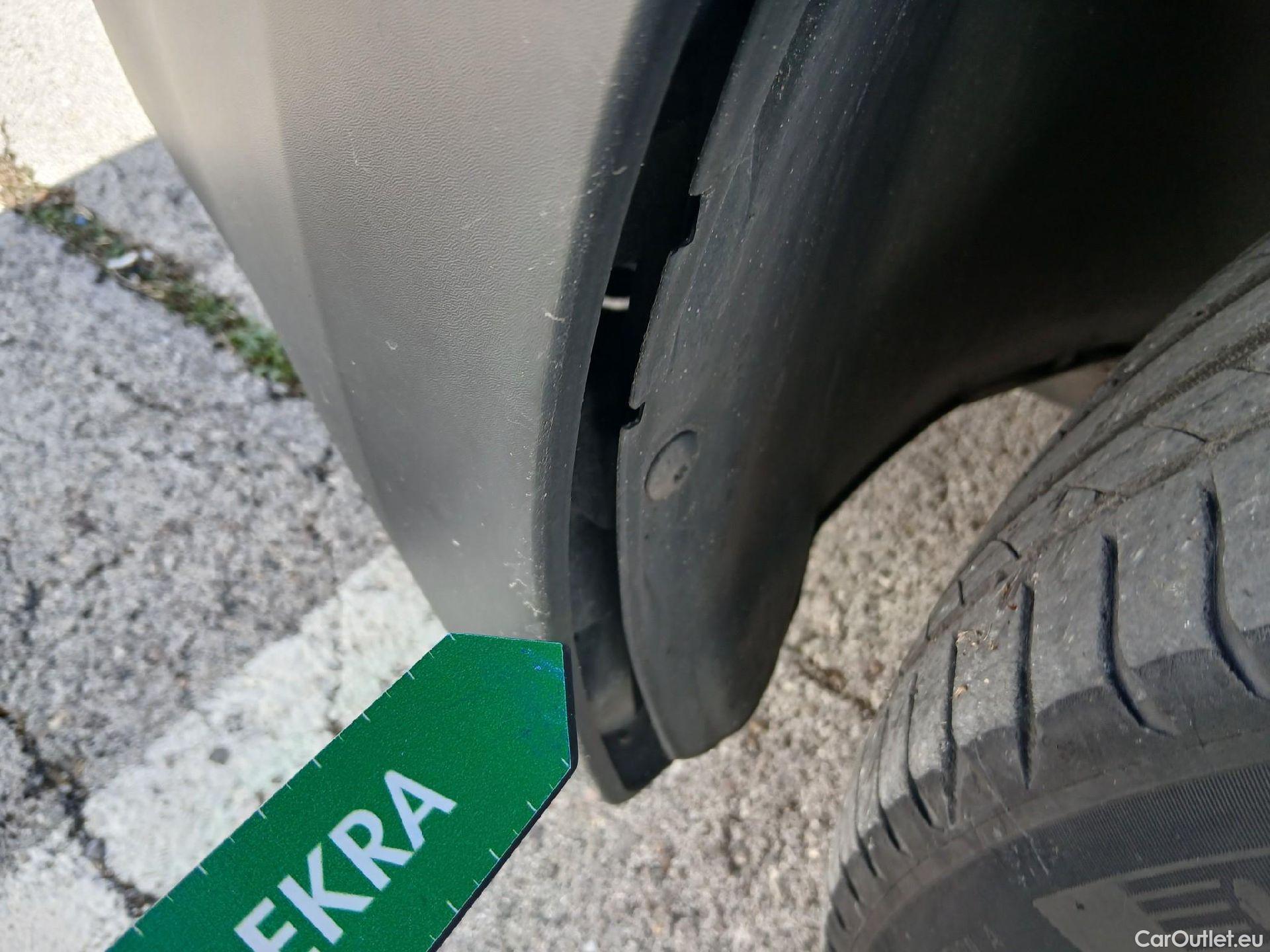  Citroen  Berlingo CITROEN  / 2018 / 3P / furgón derivado de turismo Talla M BlueHDi 73kW CONTROL #11