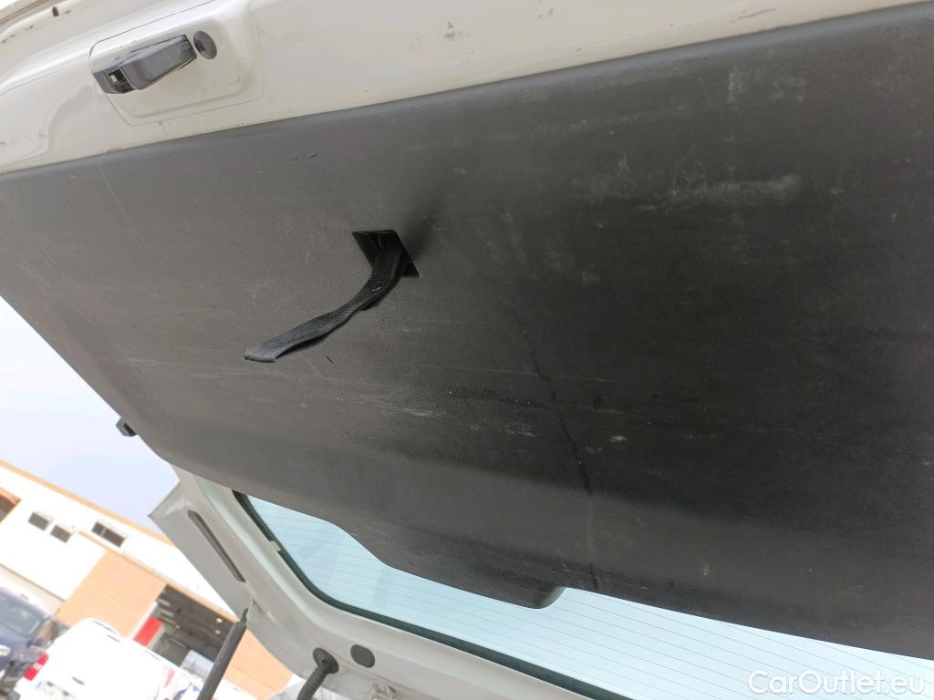  Citroen  Berlingo CITROEN  / 2018 / 5P / monovolumen compacto Talla M BlueHDi 100 S&S FEEL #12