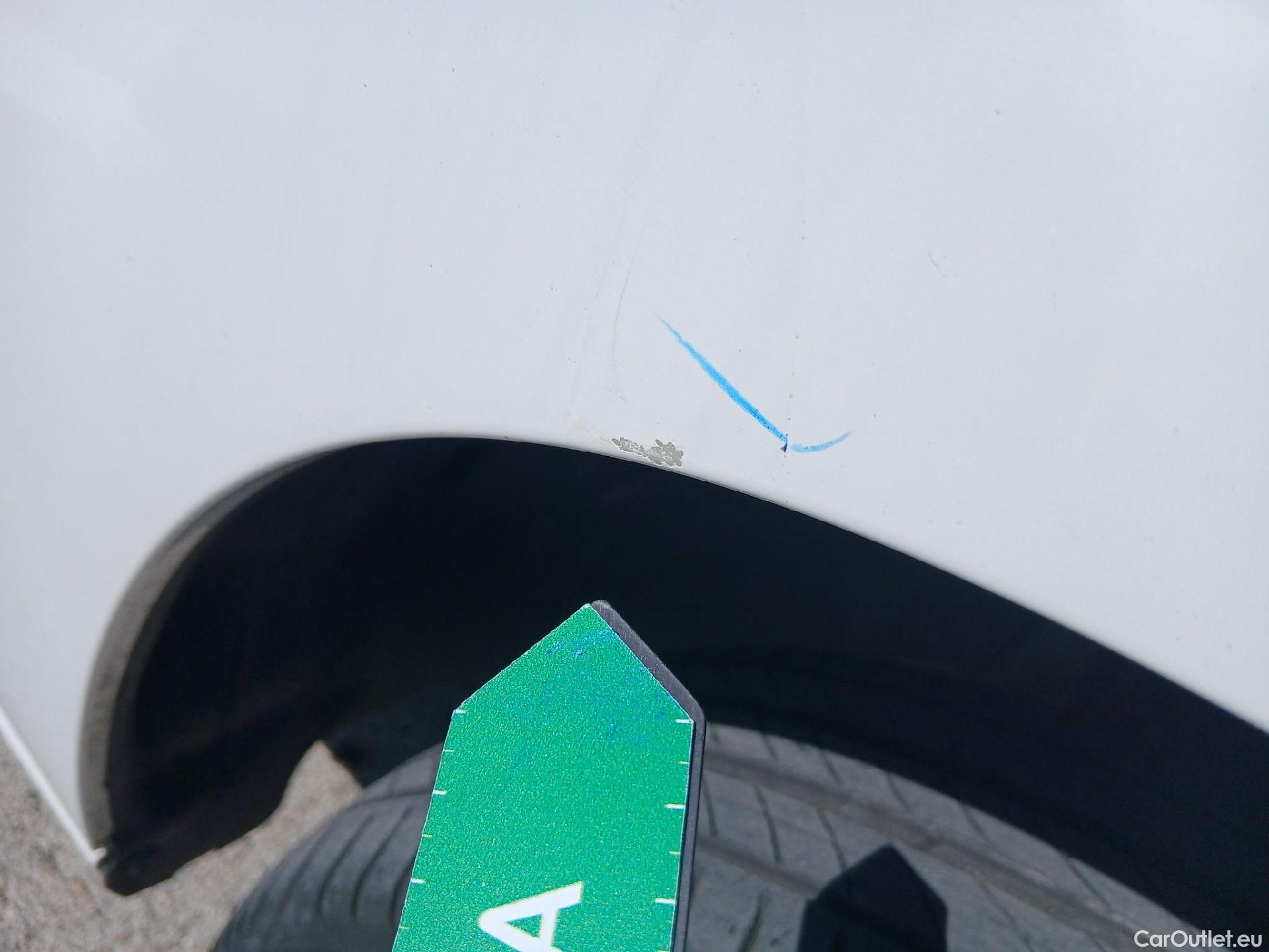  Citroen  Berlingo CITROEN  / 2018 / 3P / furgón derivado de turismo Talla M BlueHDi 73kW CONTROL #40