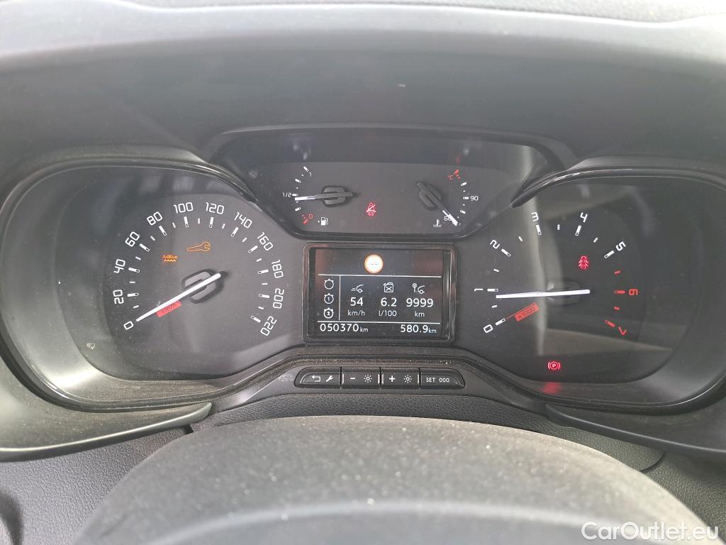  Citroen  Berlingo CITROEN  / 2018 / 4P / combi Talla M BlueHDi 100 LIVE (AC) #20