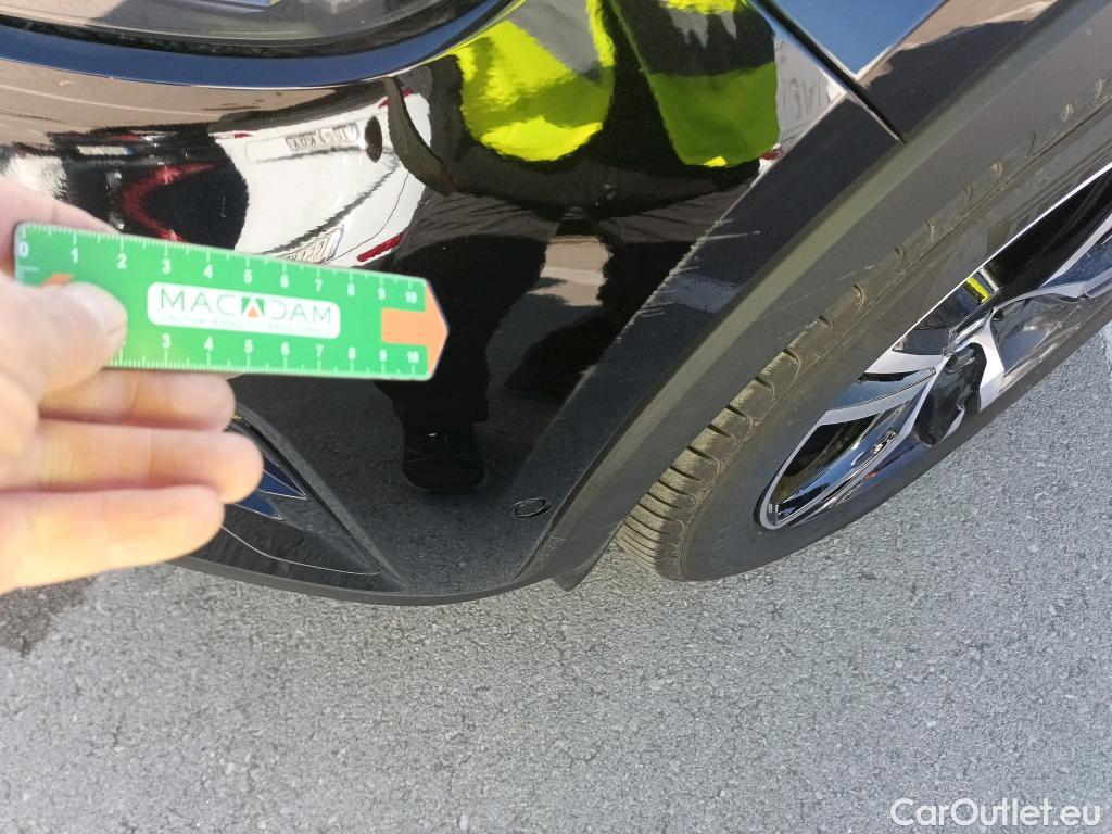  Volvo  XC 40 VOLVO XC40 / 2021 / 5P / todoterreno 2.0 B4 G AWD Plus Dark Auto #19