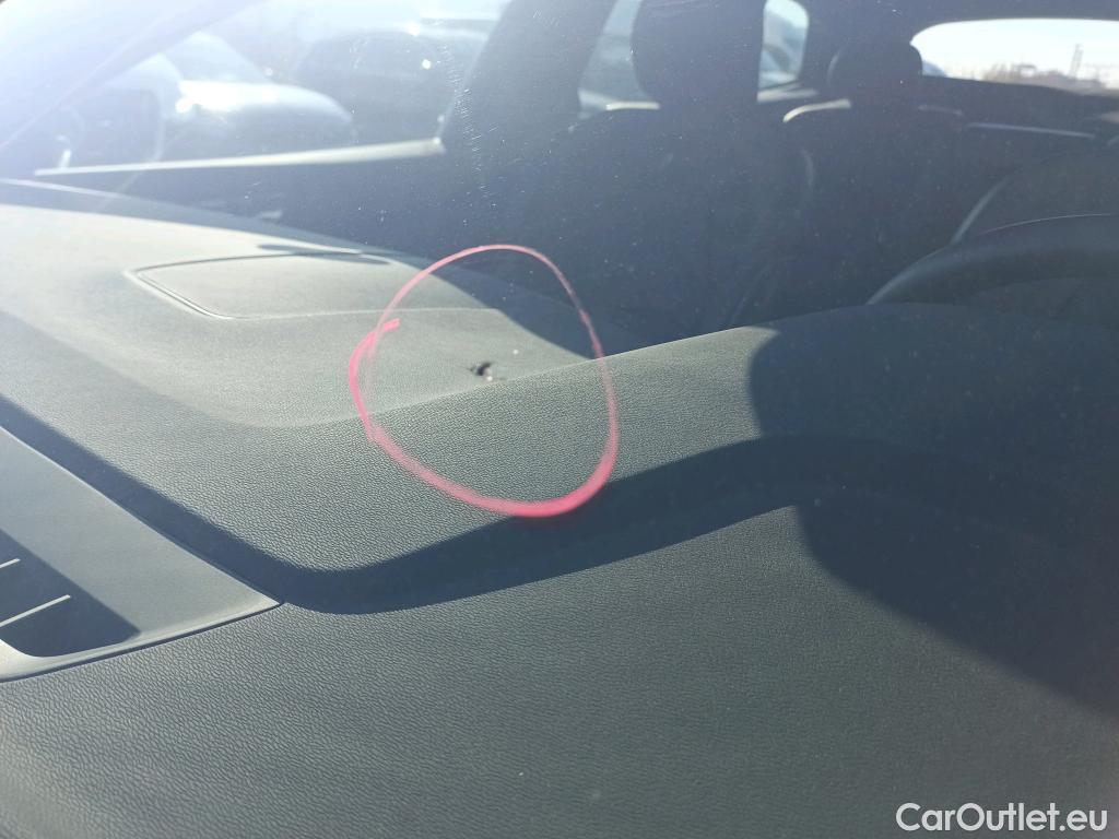  Volvo  XC60 VOLVO  / 2017 / 5P / todoterreno 2.0 B4 D Plus Dark Auto #2