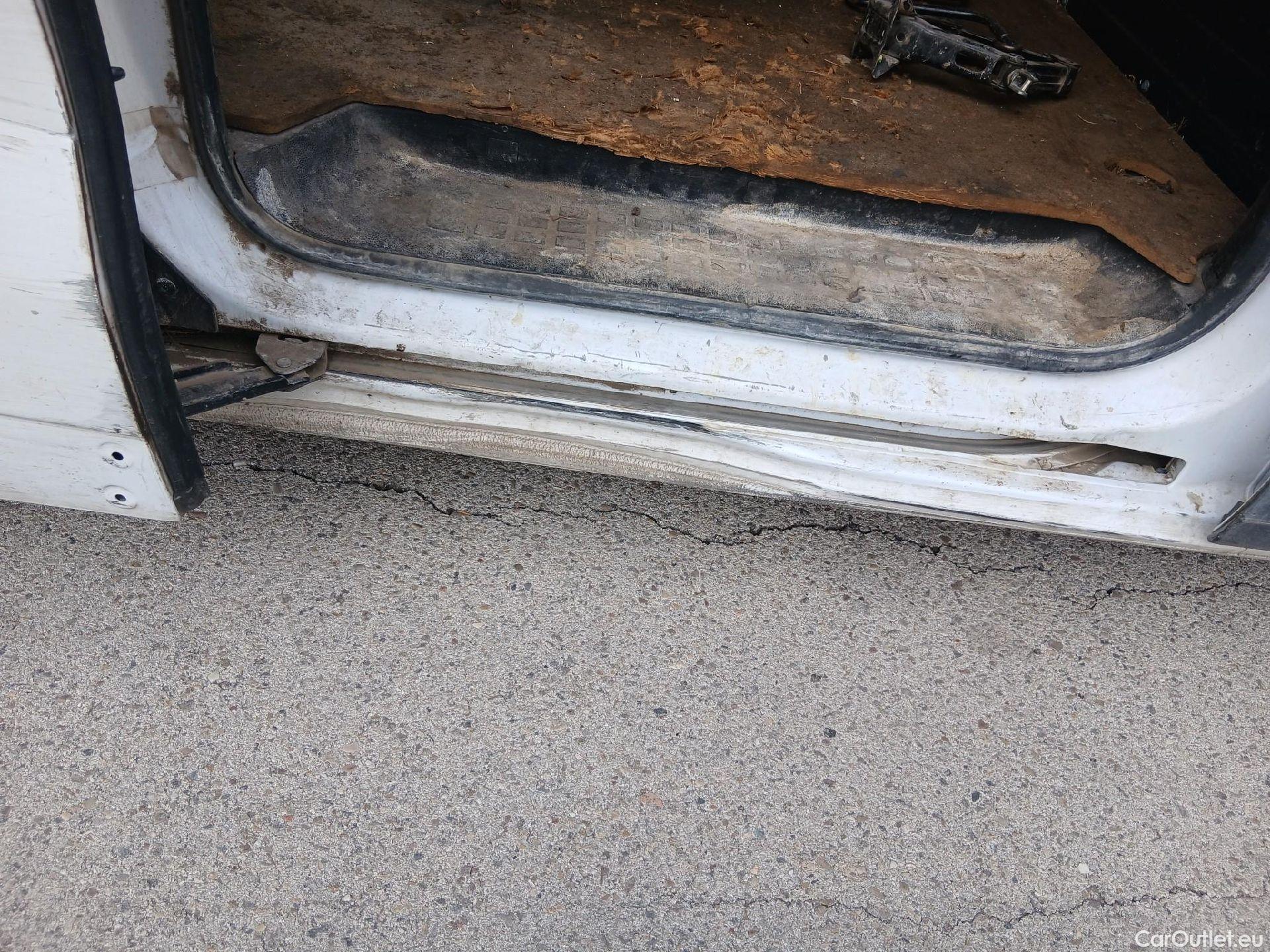  Citroen  Jumpy CITROEN  / 2016 / 4P / furgón Talla M BlueHDi 100 S&S 6v Control #41