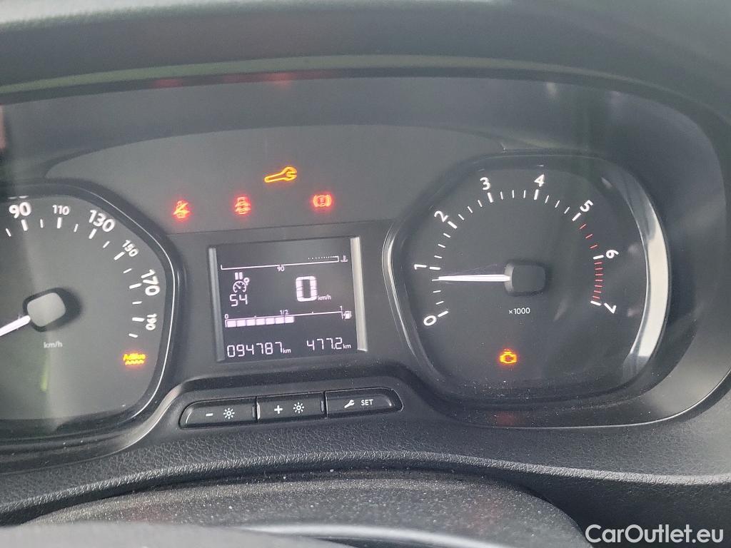  Citroen  Jumpy CITROEN  / 2016 / 4P / furgón Talla M BlueHDi 85KW (115CV) 6v Confort #41