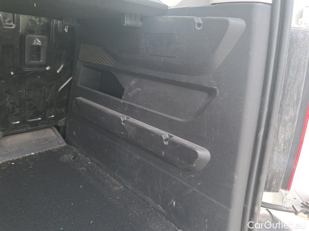  Citroen  Berlingo CITROEN  / 2018 / 4P / combi Talla M BlueHDi 100 LIVE (AC) #32