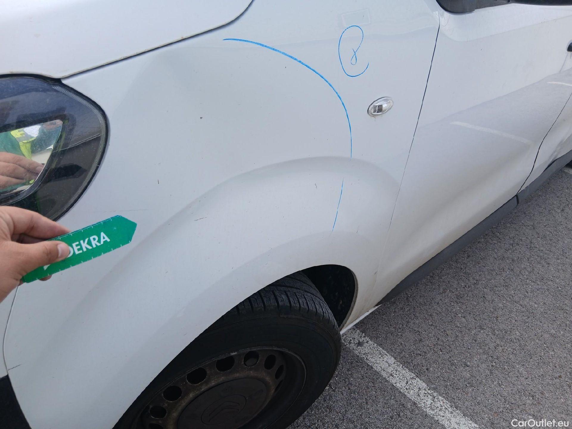  Citroen  Jumpy CITROEN  / 2016 / 4P / furgón Talla M BlueHDi 100 S&S 6v Control #18