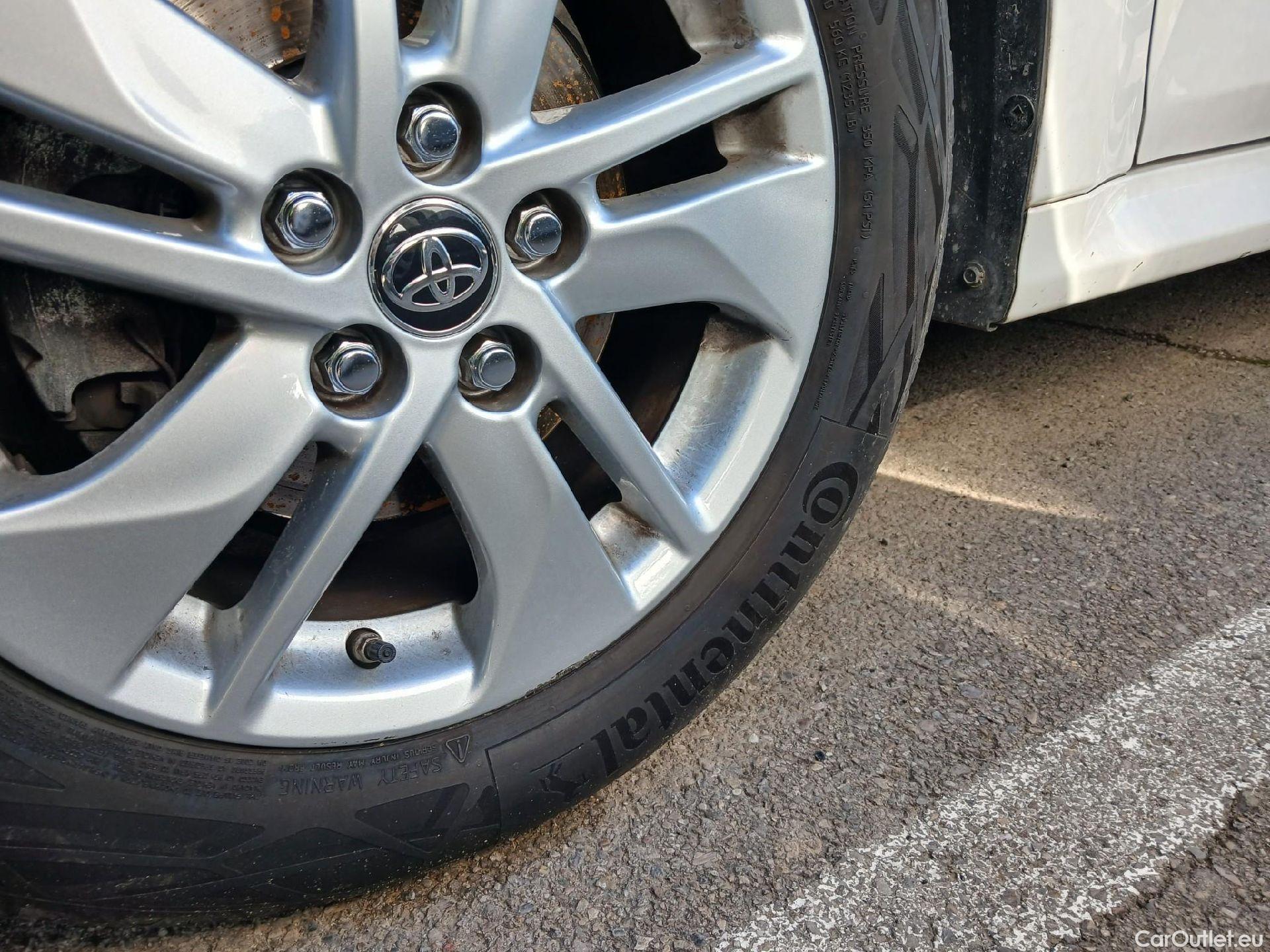  Toyota  Yaris TOYOTA  / 2020 / 5P / berlina con portón 1.5 125 S-Edition #7