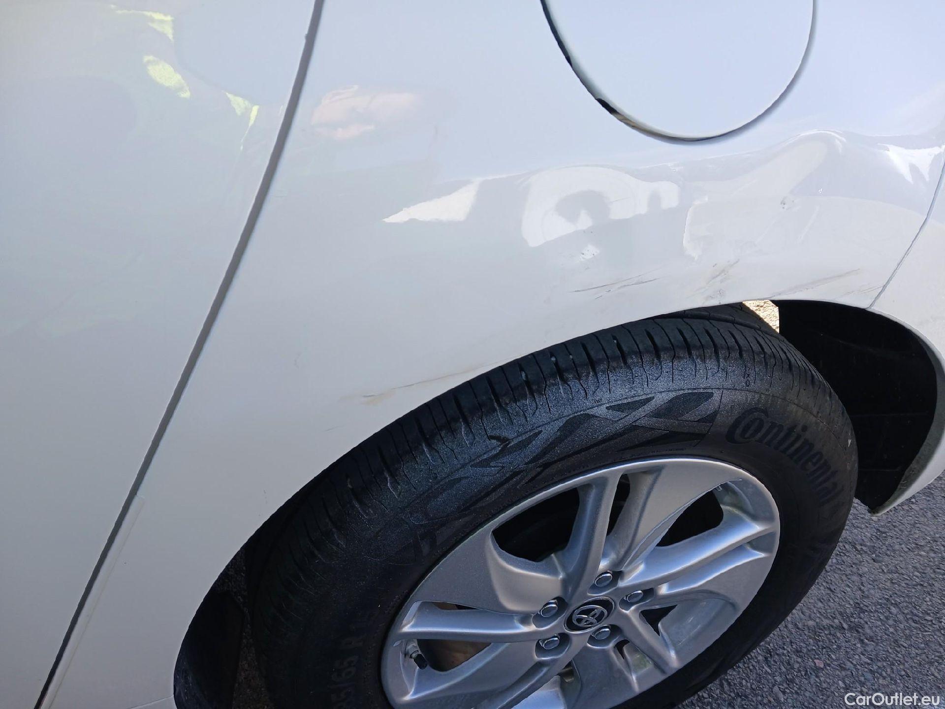  Toyota  Yaris TOYOTA  / 2020 / 5P / berlina con portón 1.5 125 S-Edition #9