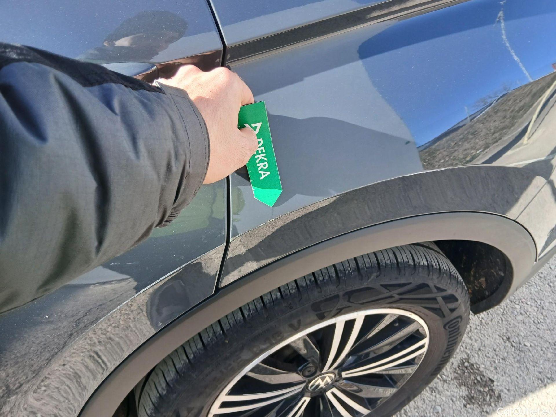  Volkswagen  Tiguan VOLKSWAGEN  / 2020 / 5P / todoterreno Life 1.4 TSI eHybrid 180kW (245CV) DSG #17