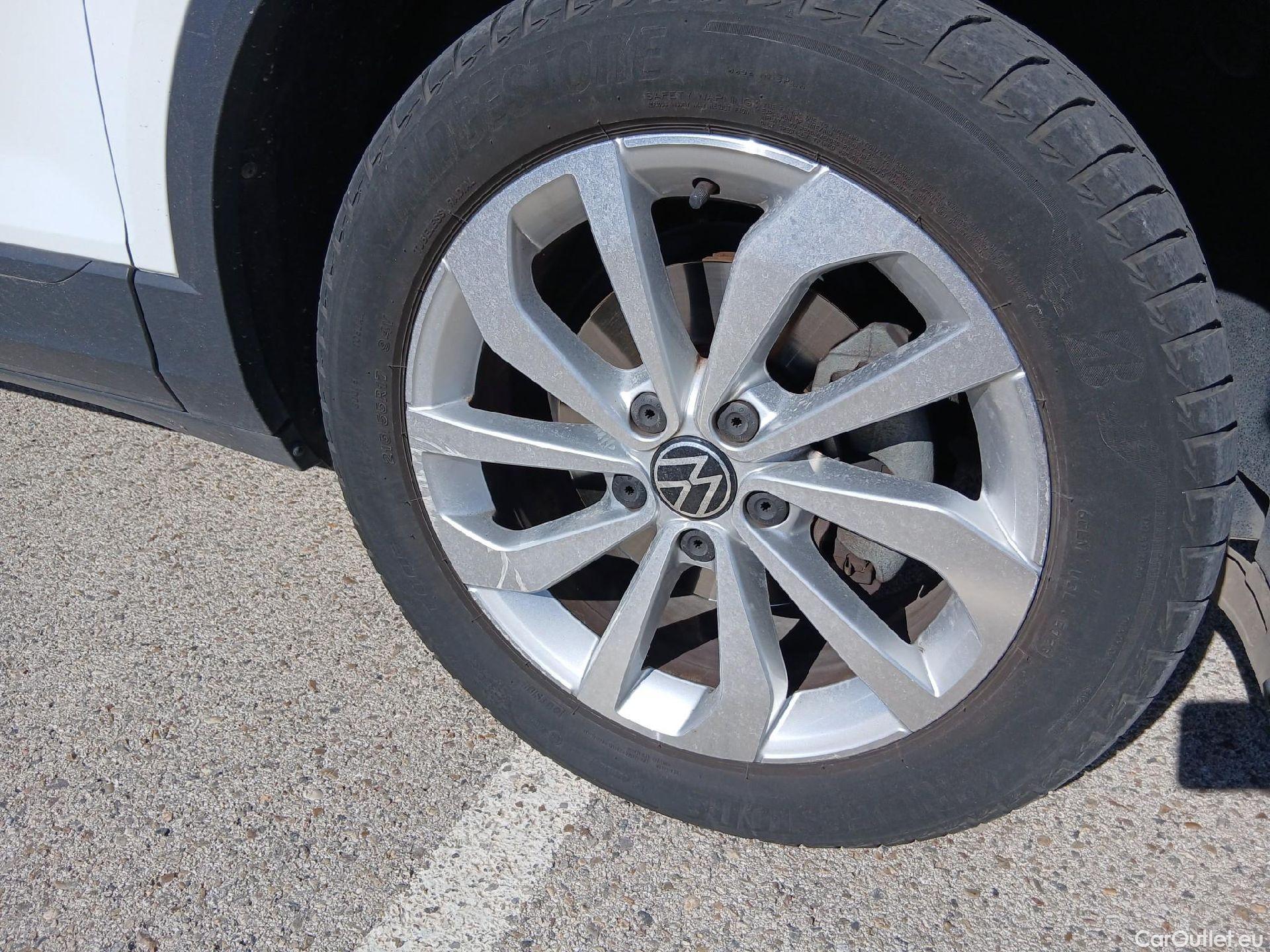  Volkswagen  T-ROC  Life 2.0 TDI 115CV MT6 E6d #43