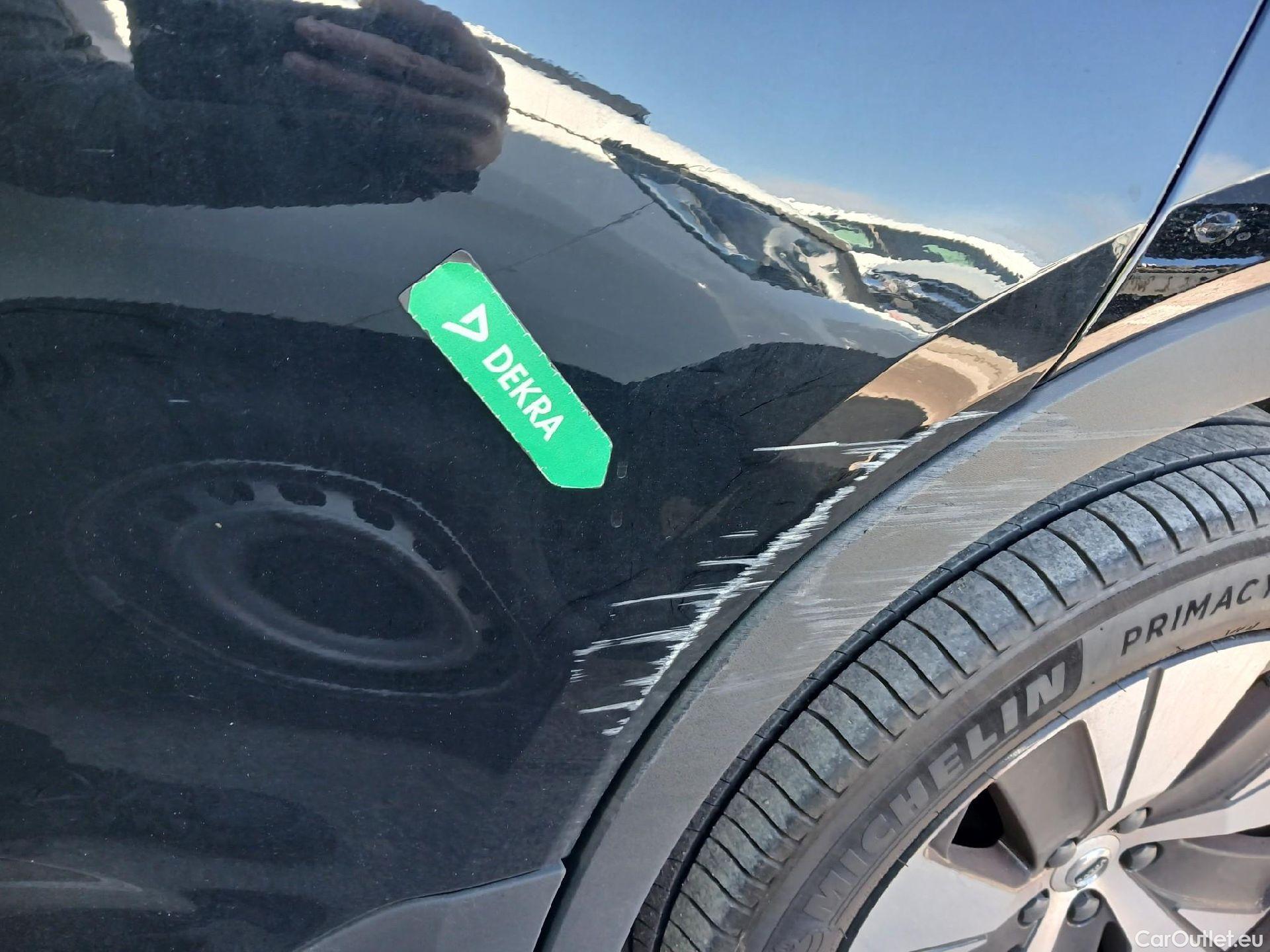  Volvo  XC 40 VOLVO XC40 / 2017 / 5P / todoterreno 1.5 T4 Twin Recharge Inscription Ex Auto #7