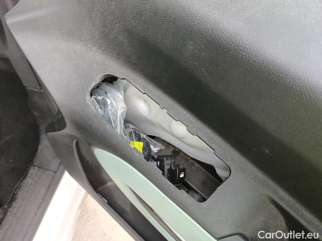  Citroen  Berlingo CITROEN  / 2018 / 5P / monovolumen compacto Talla M BlueHDi 100 S&S FEEL #20