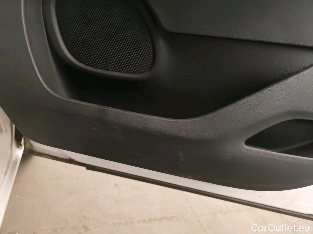  Citroen  Berlingo CITROEN  / 2018 / 5P / monovolumen compacto Talla M BlueHDi 100 S&S FEEL #22