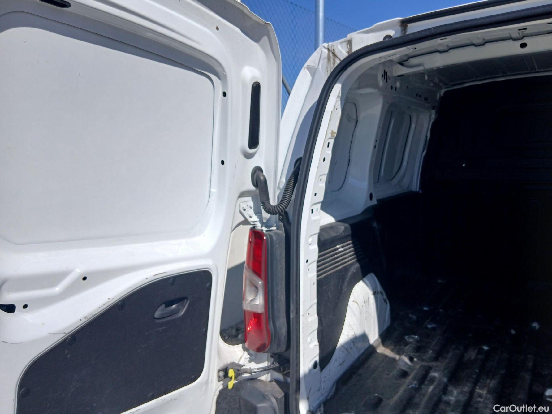  Citroen  Berlingo CITROEN  / 2018 / 3P / furgón derivado de turismo Talla M BlueHDi 73kW CONTROL #27