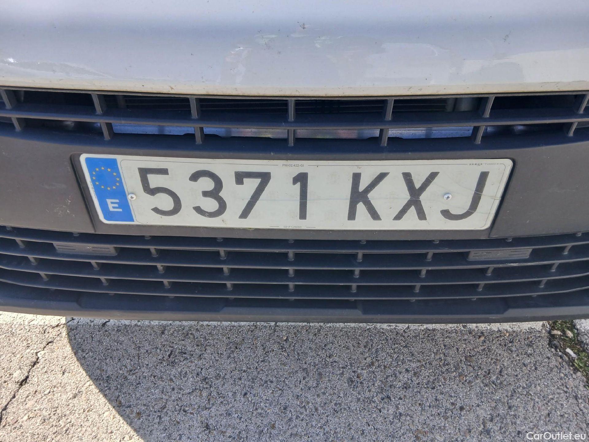  Citroen  Berlingo CITROEN  / 2018 / 3P / furgón derivado de turismo Talla M BlueHDi 73kW CONTROL #7