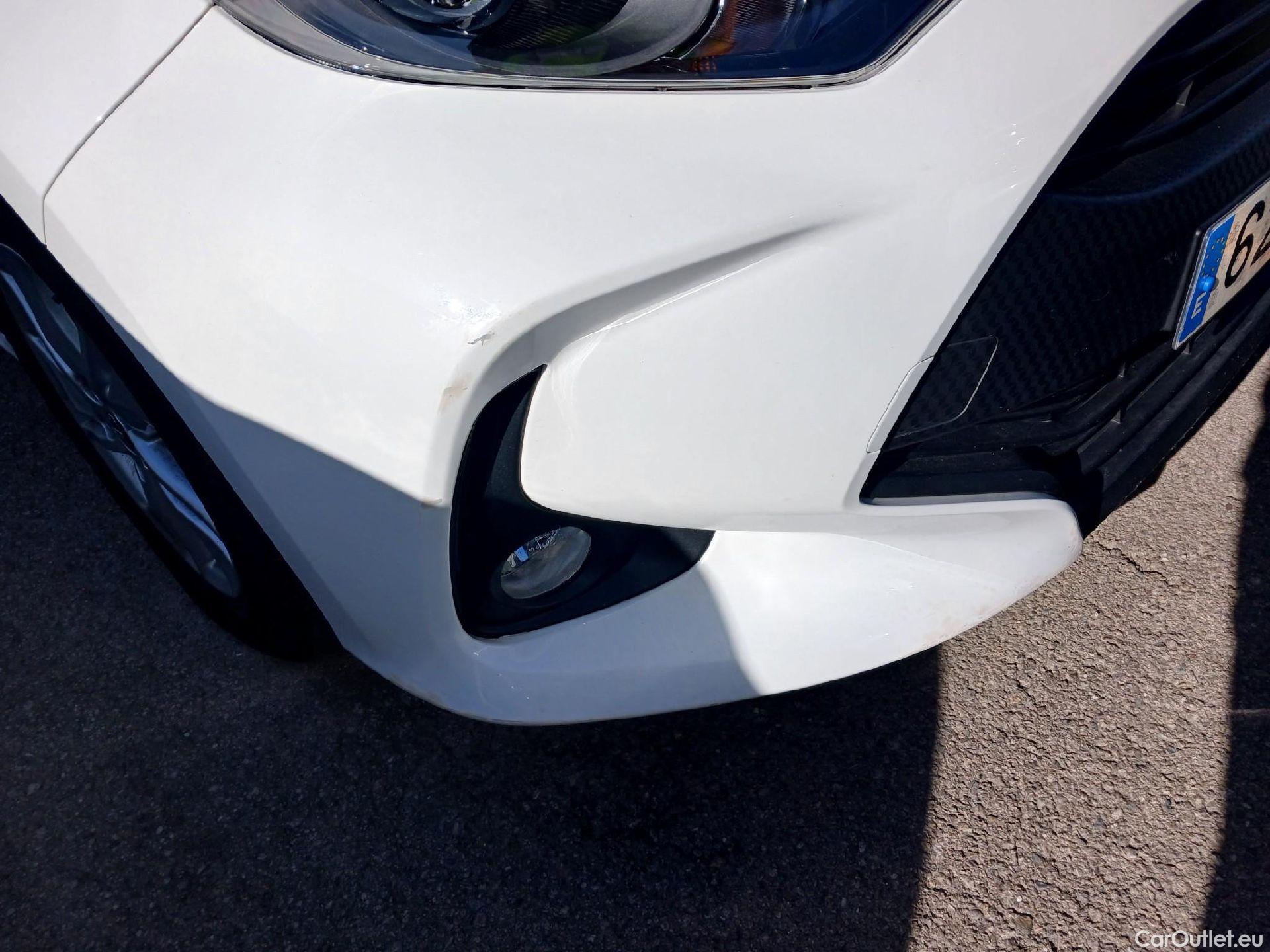  Toyota  Yaris TOYOTA  / 2020 / 5P / berlina con portón 1.5 125 S-Edition #1