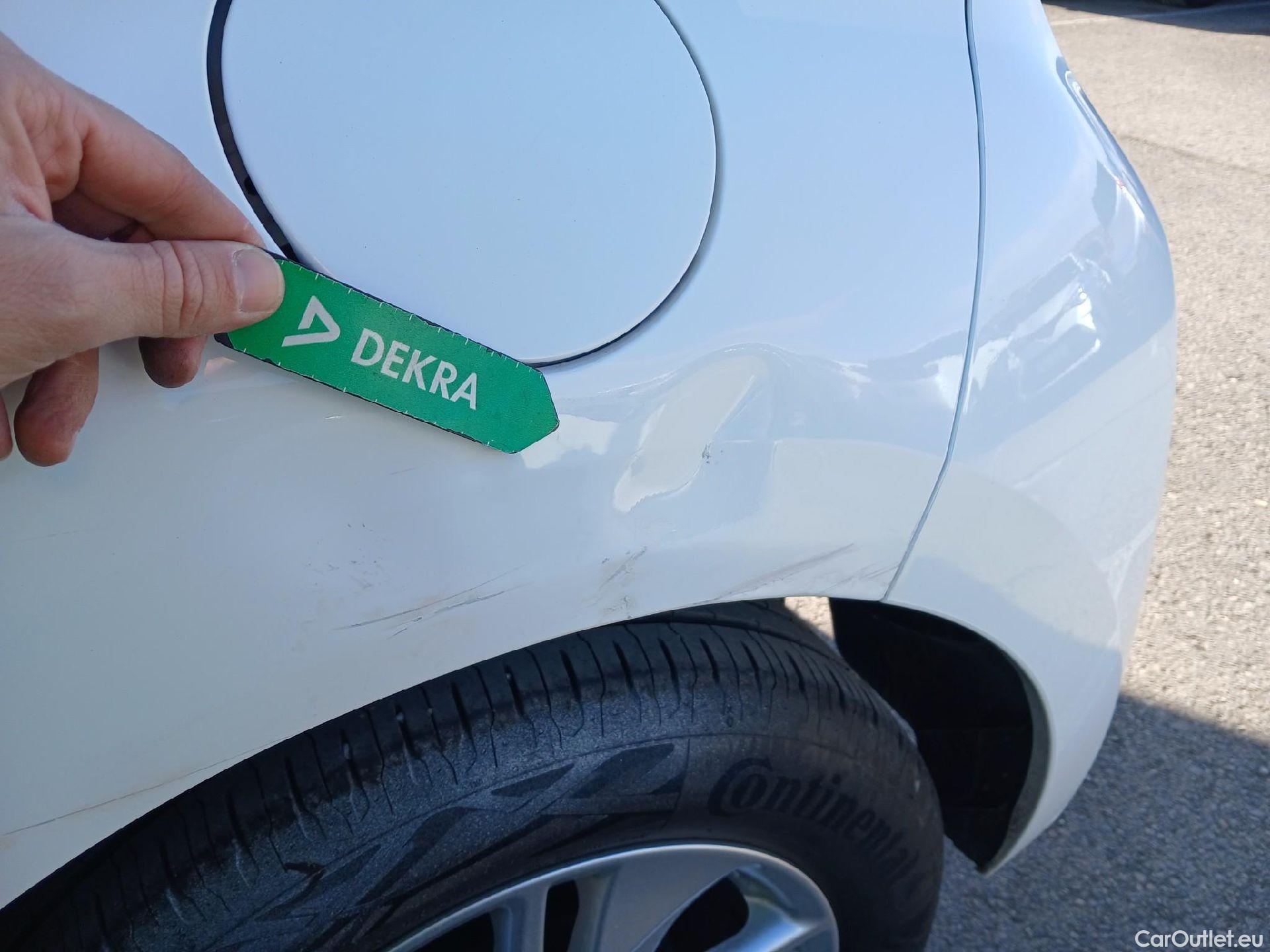  Toyota  Yaris TOYOTA  / 2020 / 5P / berlina con portón 1.5 125 S-Edition #10