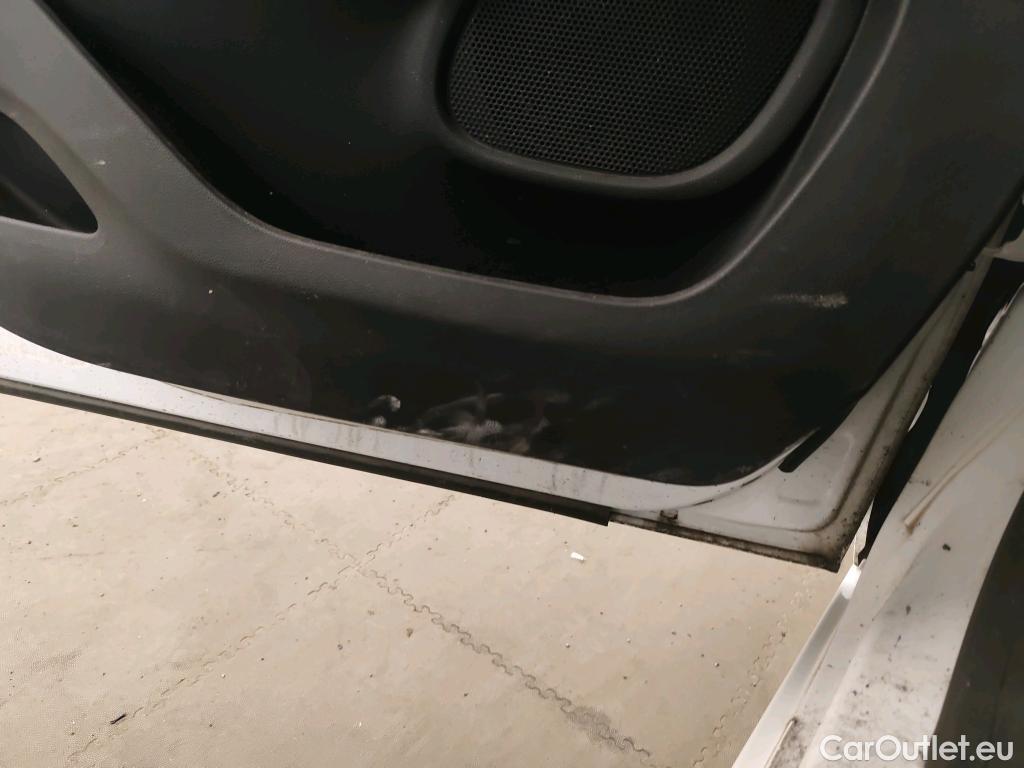  Citroen  Berlingo CITROEN  / 2018 / 5P / monovolumen compacto Talla M BlueHDi 100 S&S FEEL #18