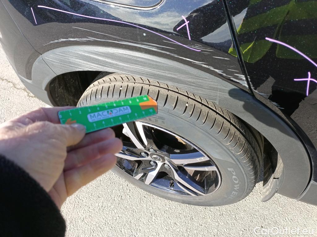  Volvo  XC 40 VOLVO XC40 / 2021 / 5P / todoterreno 2.0 B4 G AWD Plus Dark Auto #24