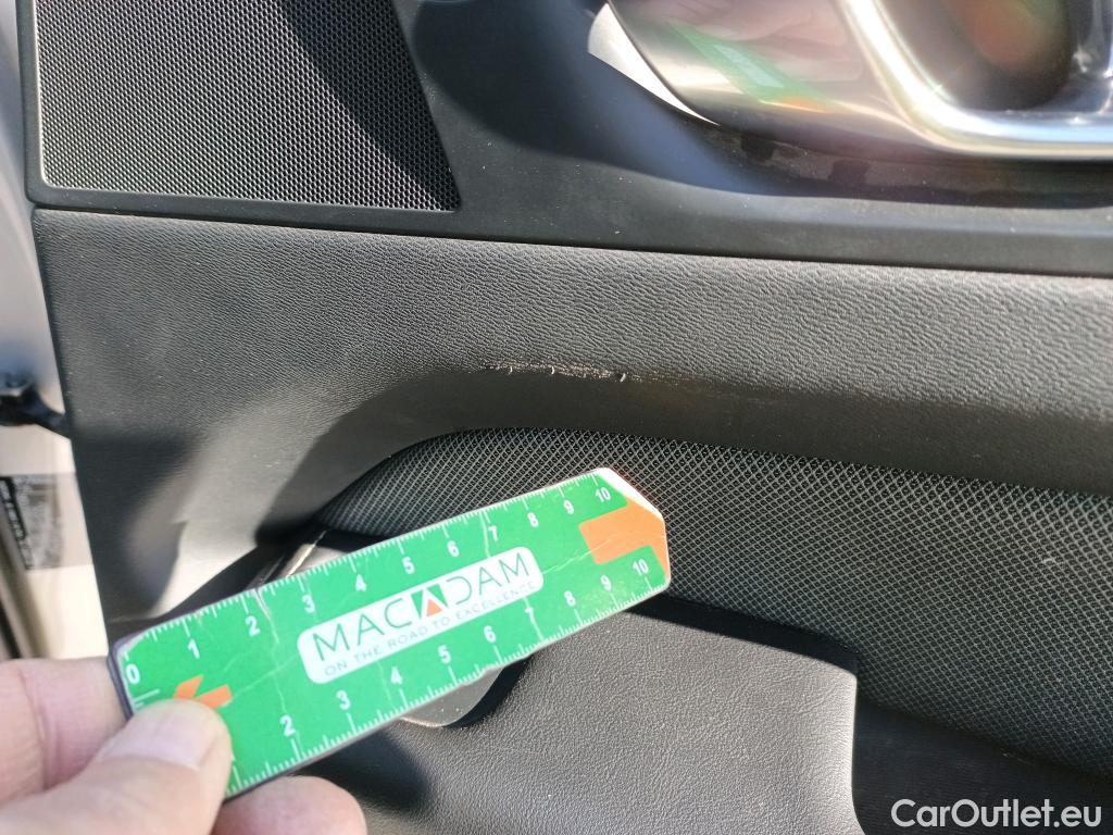  Volvo  XC60 VOLVO  / 2017 / 5P / todoterreno 2.0 B4 D Plus Dark Auto #24