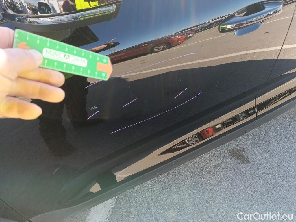  Volvo  XC 40 VOLVO XC40 / 2021 / 5P / todoterreno 2.0 B4 G AWD Plus Dark Auto #5