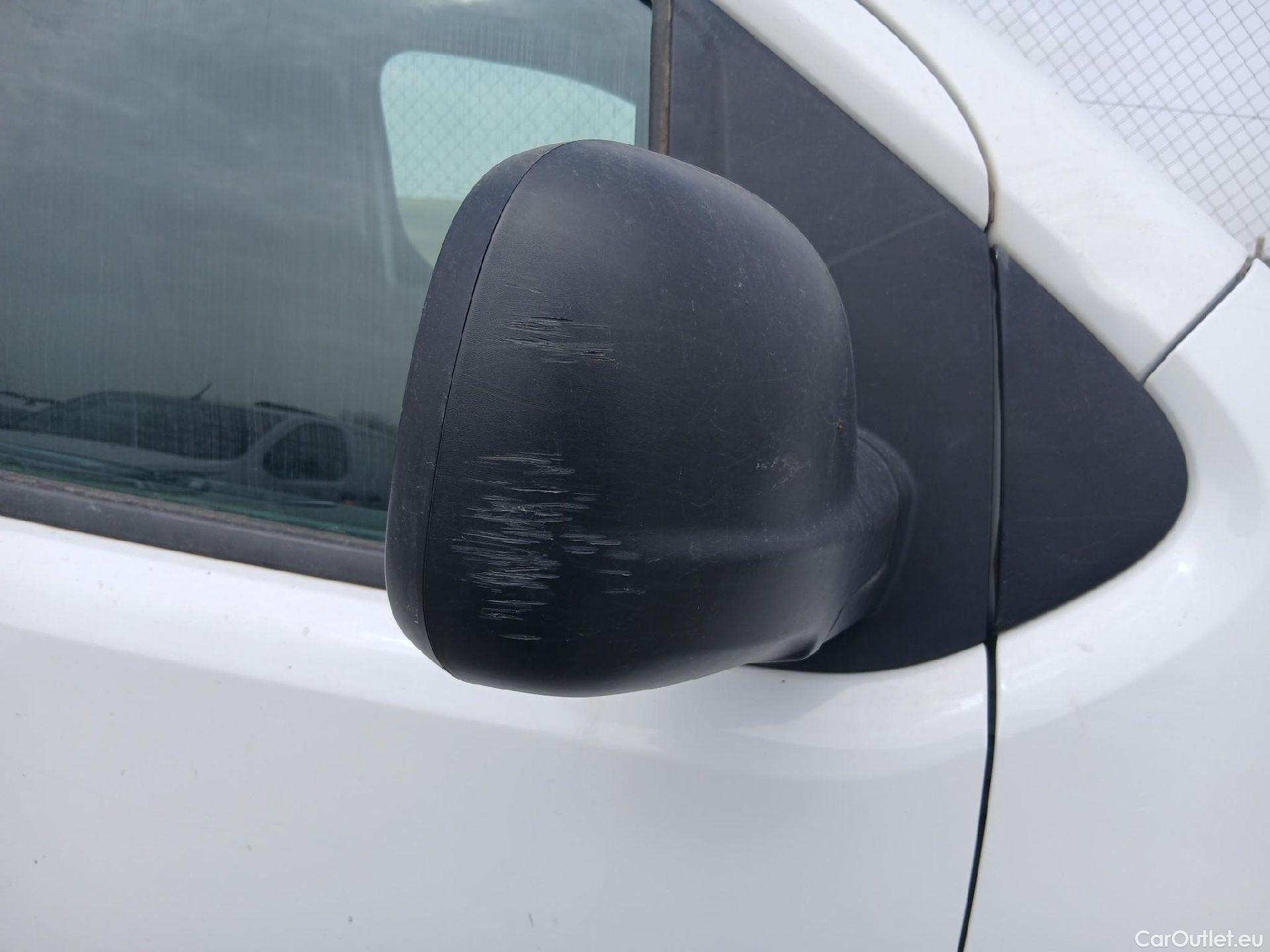  Citroen  Jumpy CITROEN  / 2016 / 4P / furgón Talla M BlueHDi 100 S&S 6v Control #48