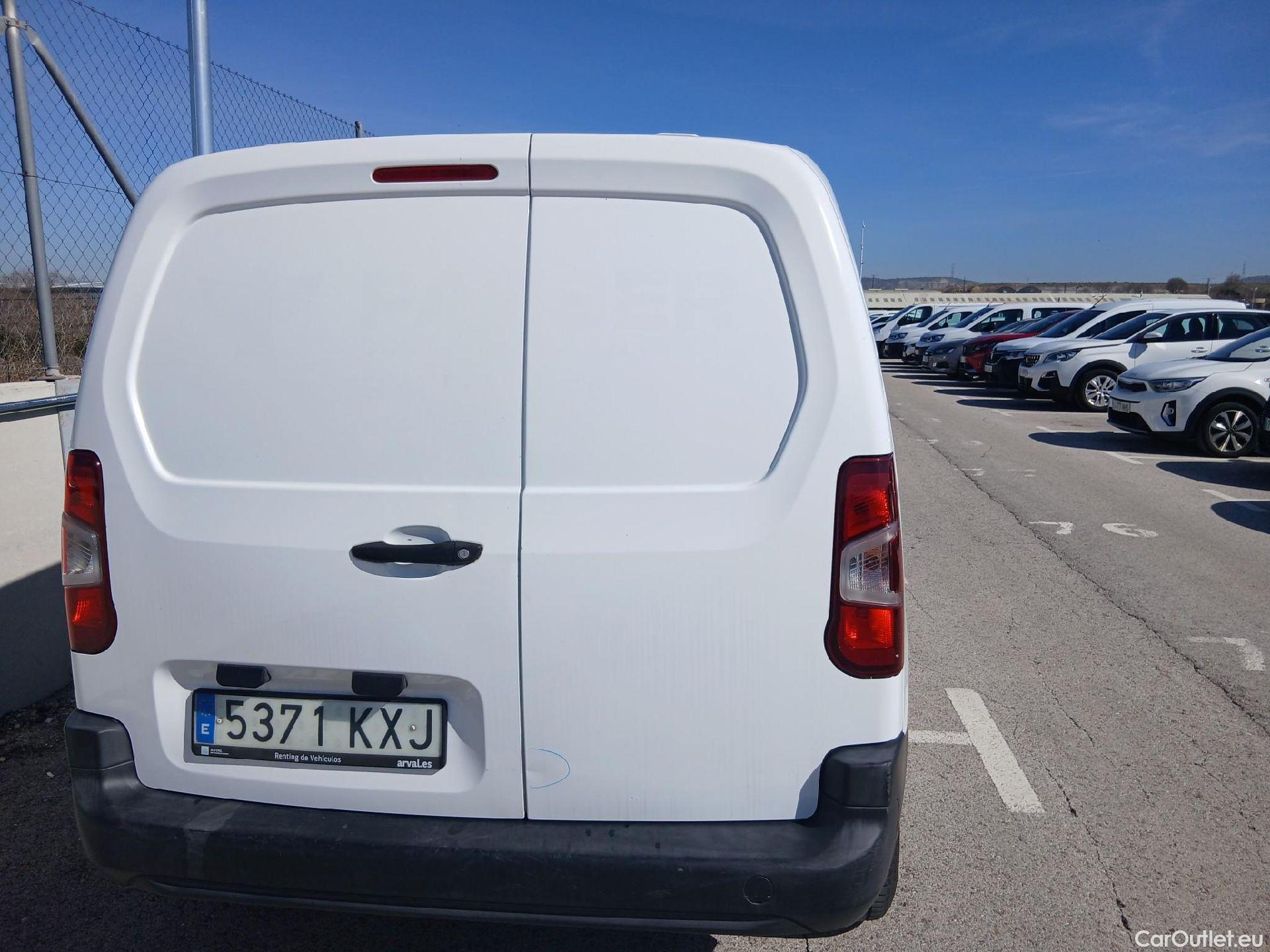  Citroen  Berlingo CITROEN  / 2018 / 3P / furgón derivado de turismo Talla M BlueHDi 73kW CONTROL #25