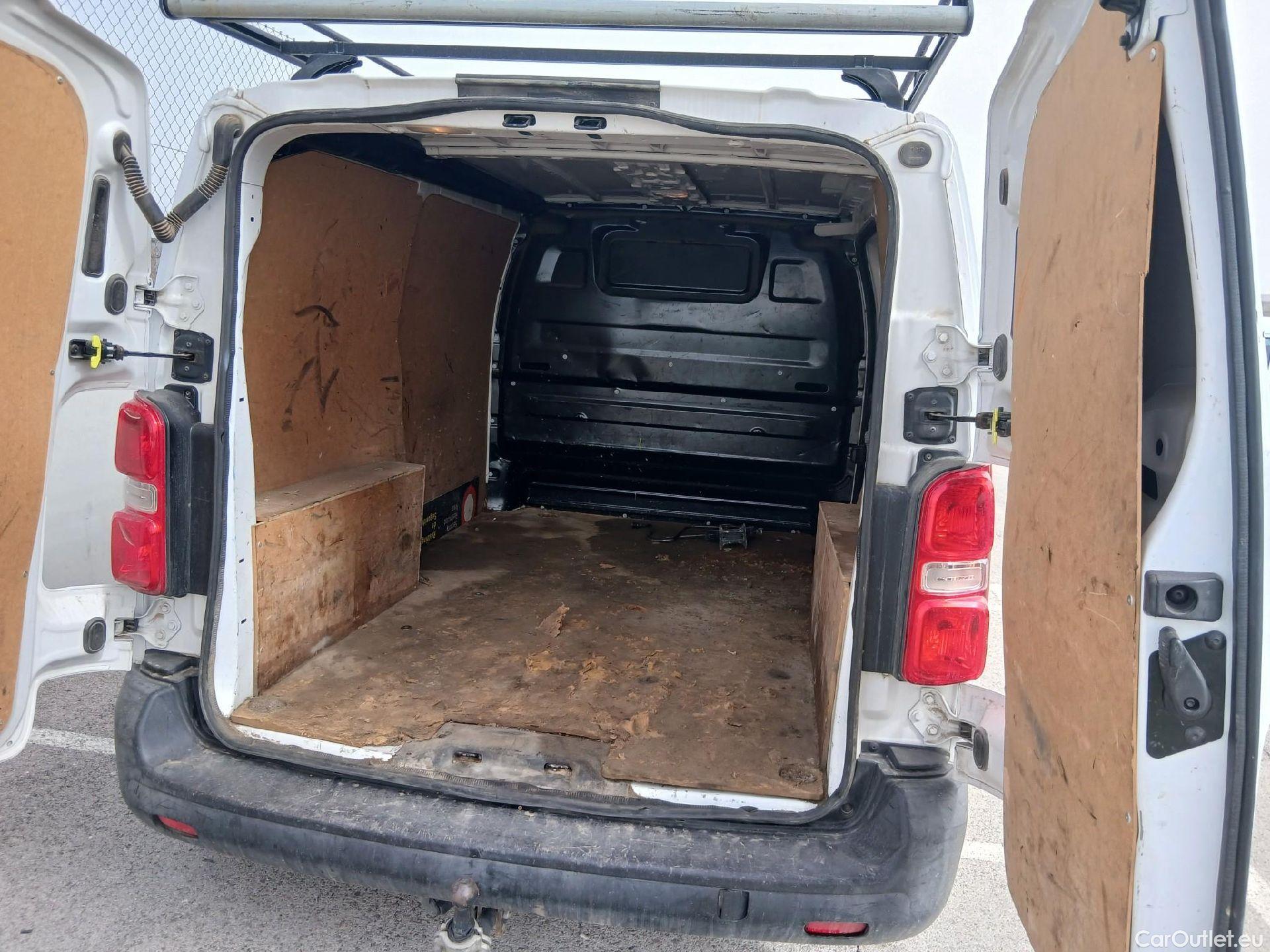  Citroen  Jumpy CITROEN  / 2016 / 4P / furgón Talla M BlueHDi 100 S&S 6v Control #1