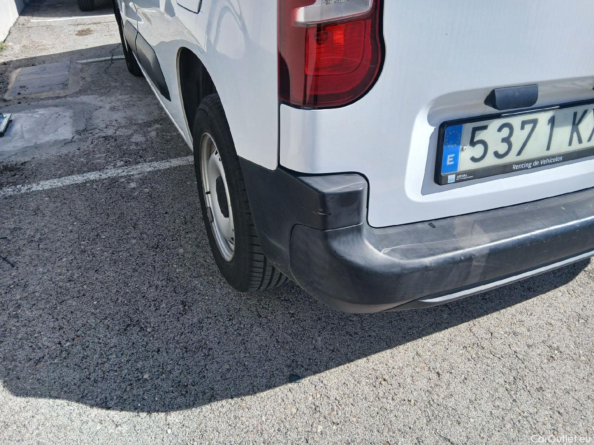  Citroen  Berlingo CITROEN  / 2018 / 3P / furgón derivado de turismo Talla M BlueHDi 73kW CONTROL #18