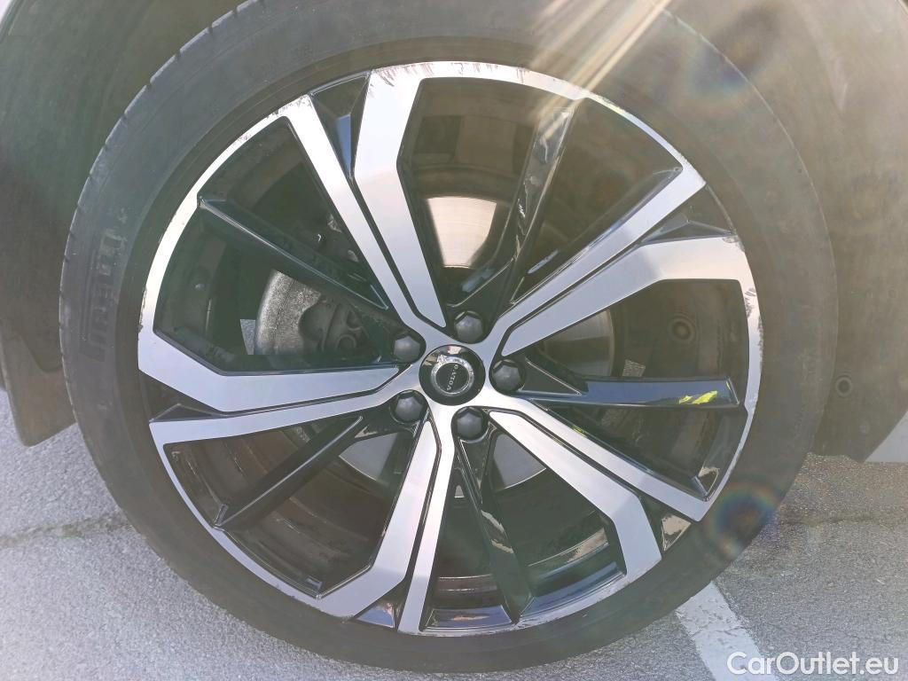  Volvo  XC60 VOLVO  / 2017 / 5P / todoterreno 2.0 B4 D Plus Dark Auto #8