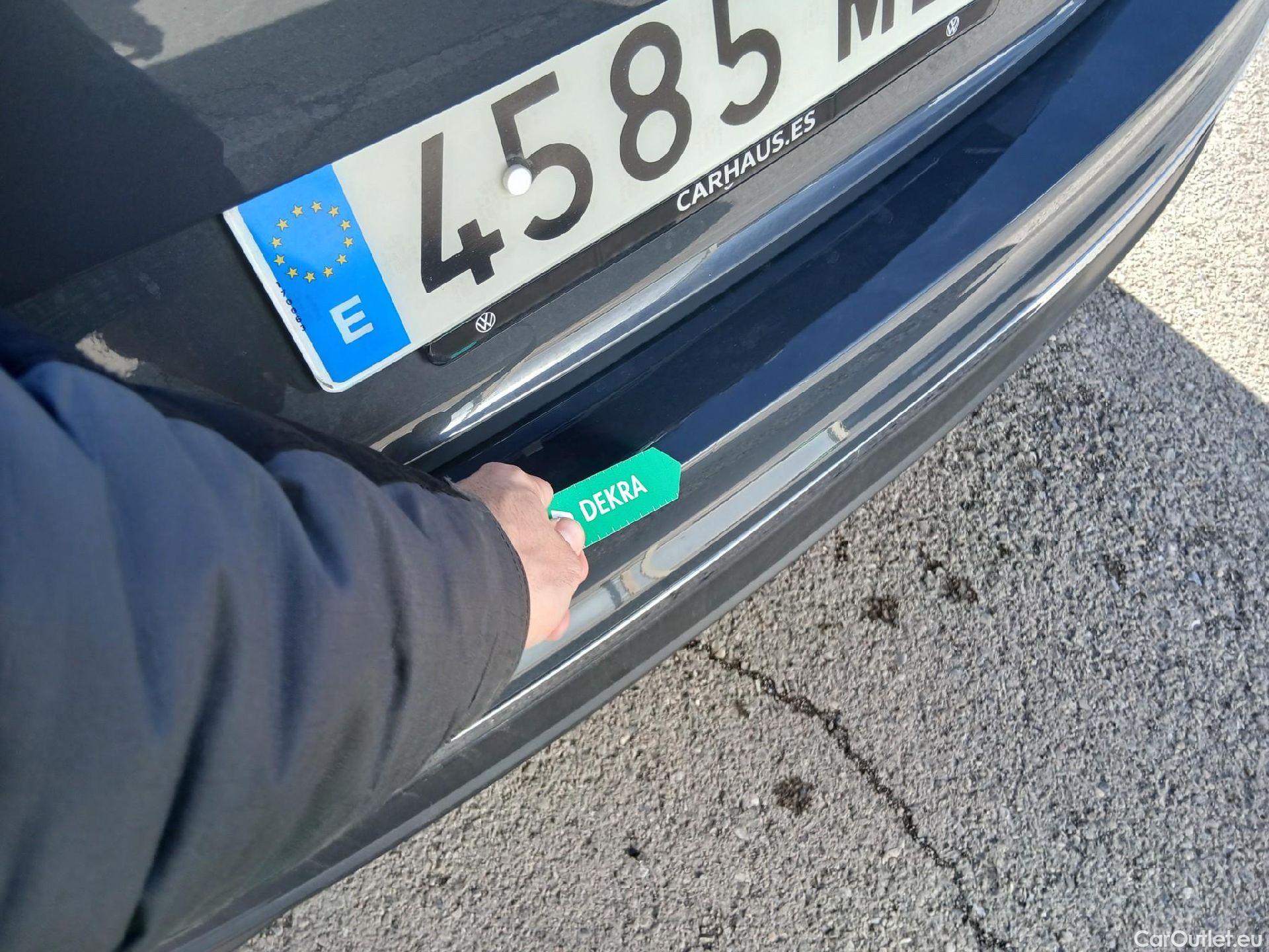  Volkswagen  Tiguan VOLKSWAGEN  / 2020 / 5P / todoterreno Life 1.4 TSI eHybrid 180kW (245CV) DSG #20